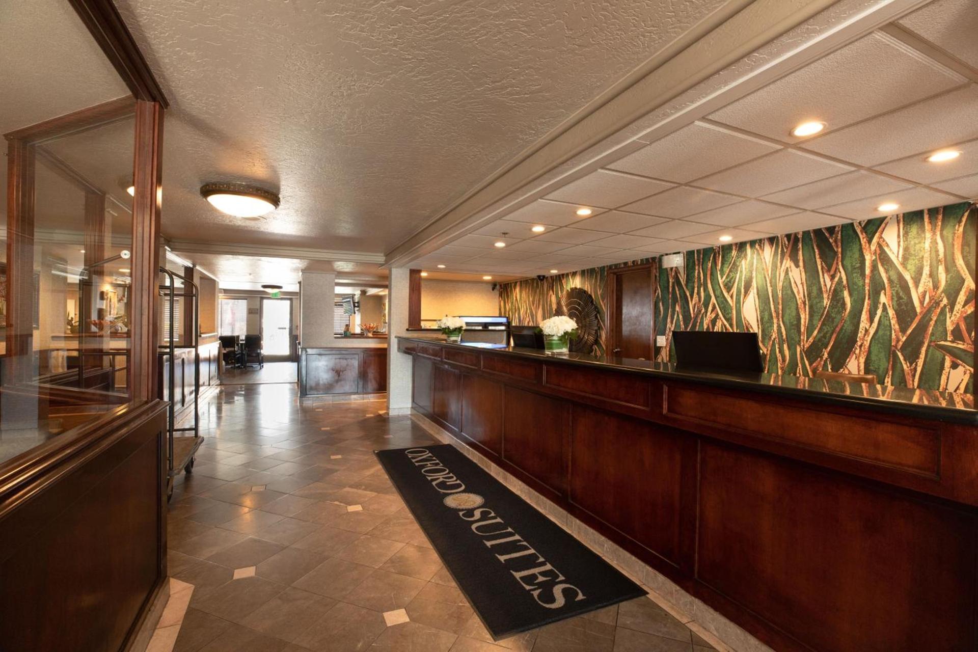 Oxnard Inn Lancaster photo 19