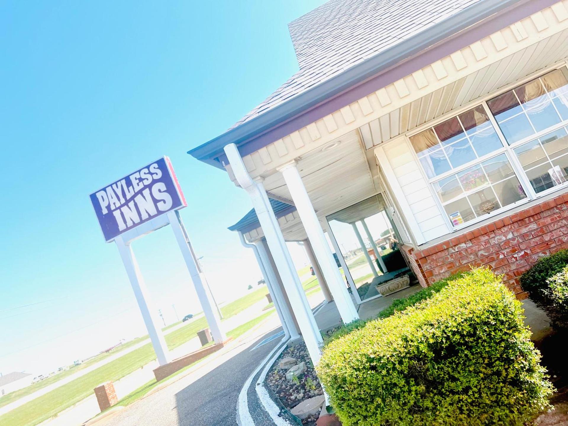 PAYLESS INN photo 1