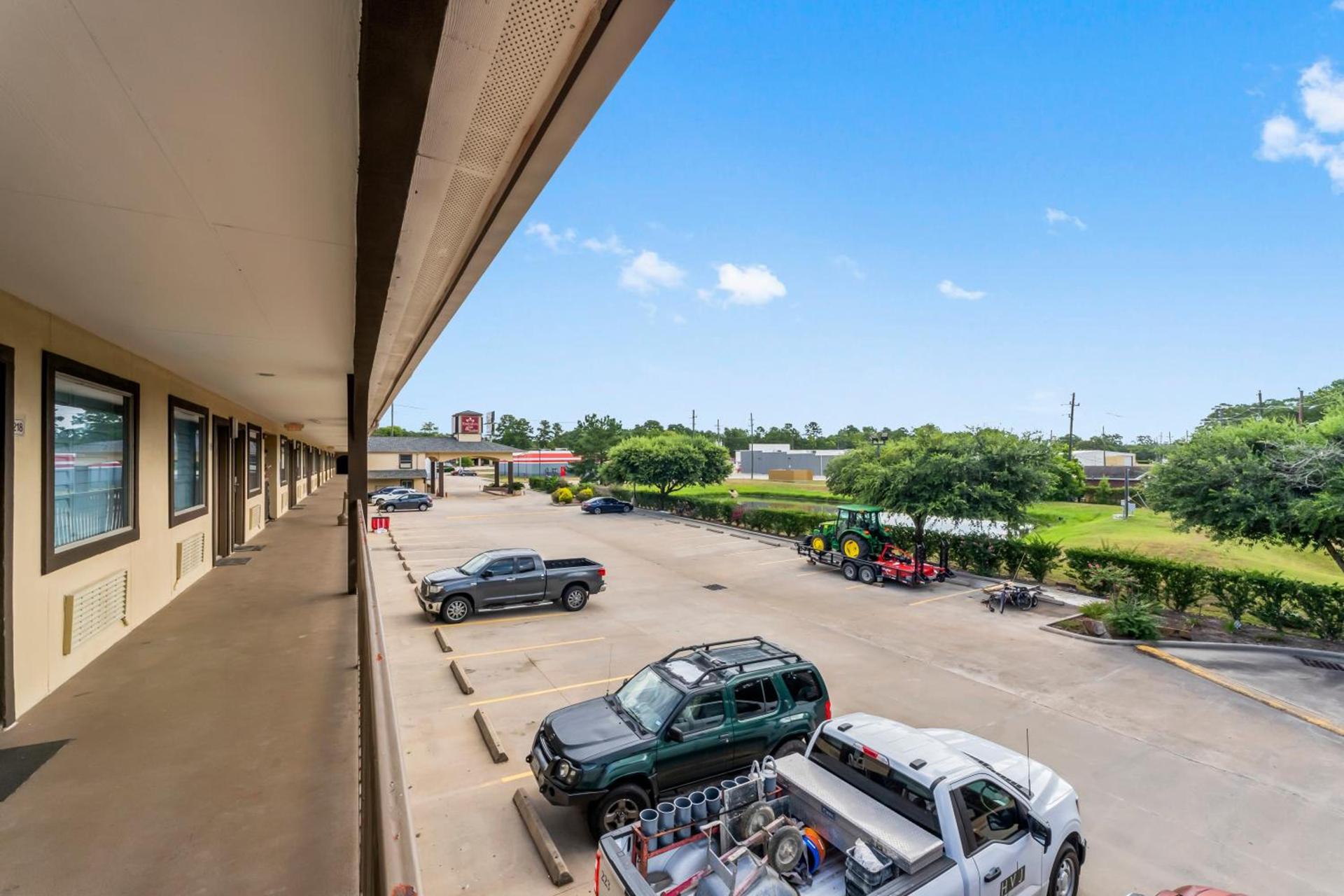 Executive Inn & Suites Magnolia photo 27