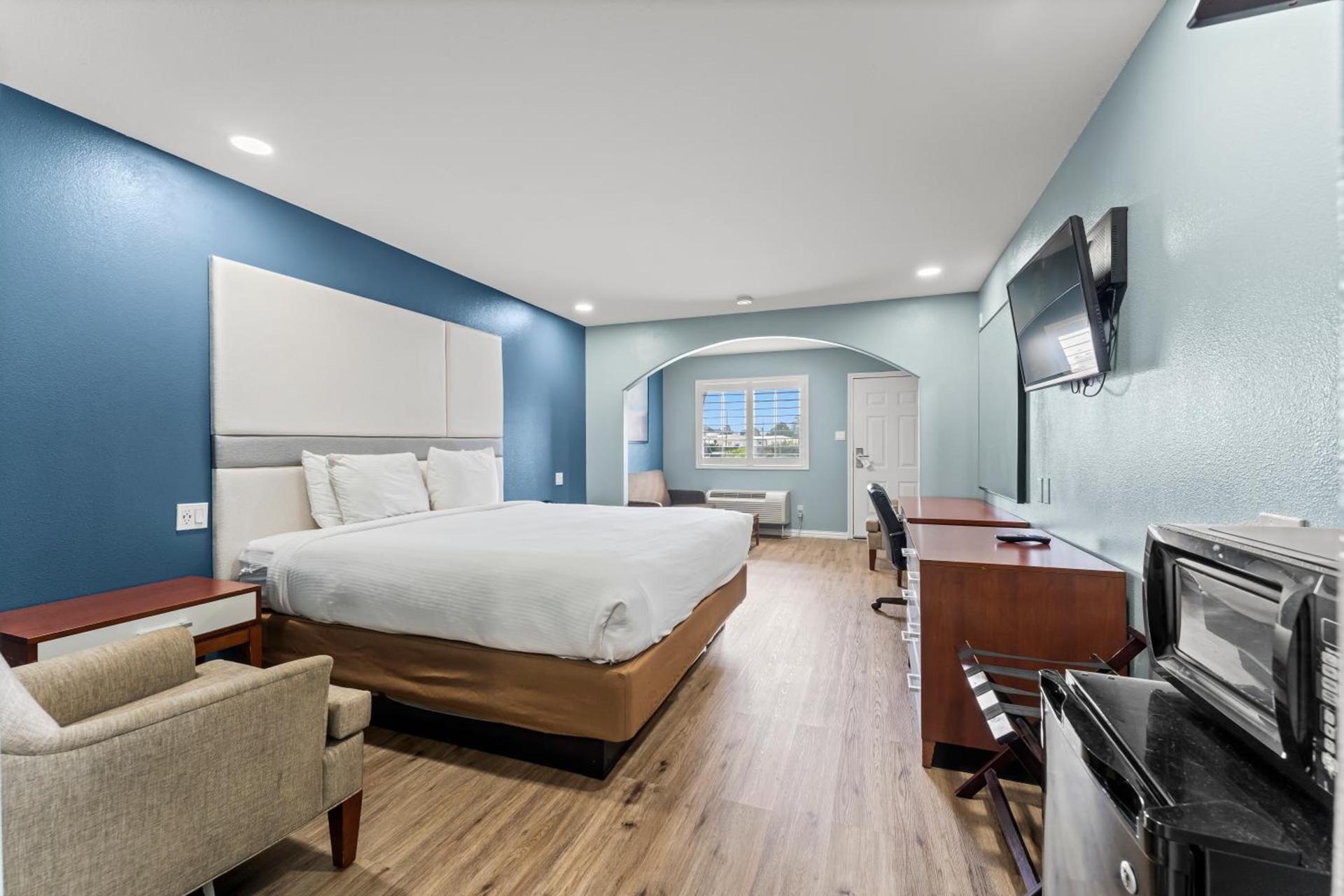 Executive Inn & Suites Magnolia photo 32