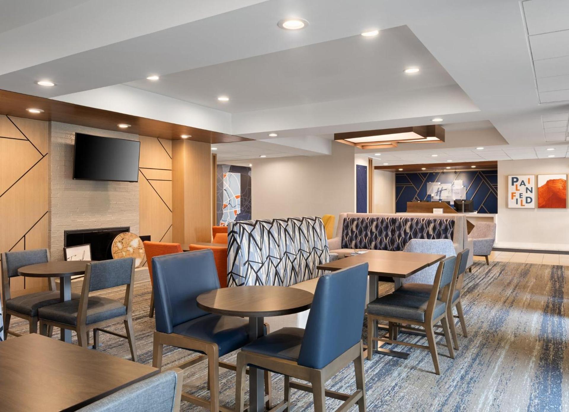 Holiday Inn Express Indianapolis Airport by IHG photo 41