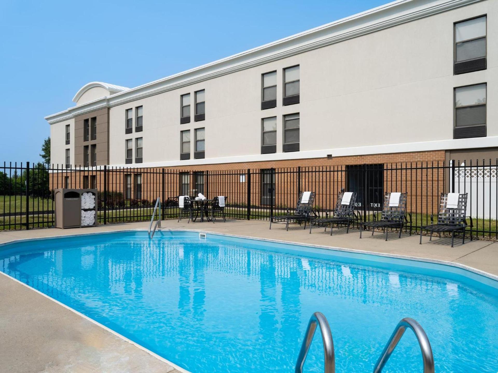 Holiday Inn Express Indianapolis Airport by IHG photo 23