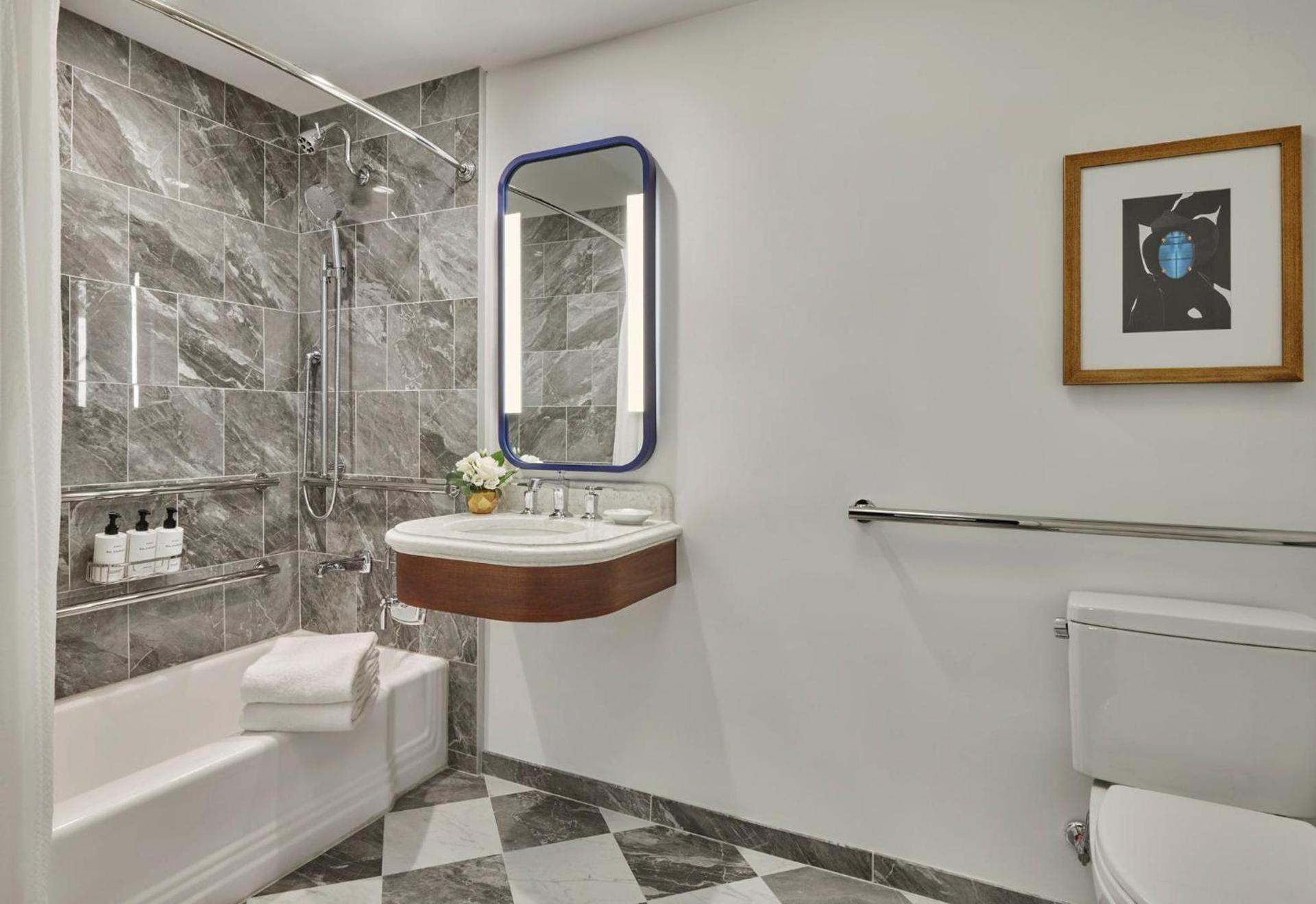 InterContinental Chicago Magnificent Mile by IHG photo 9