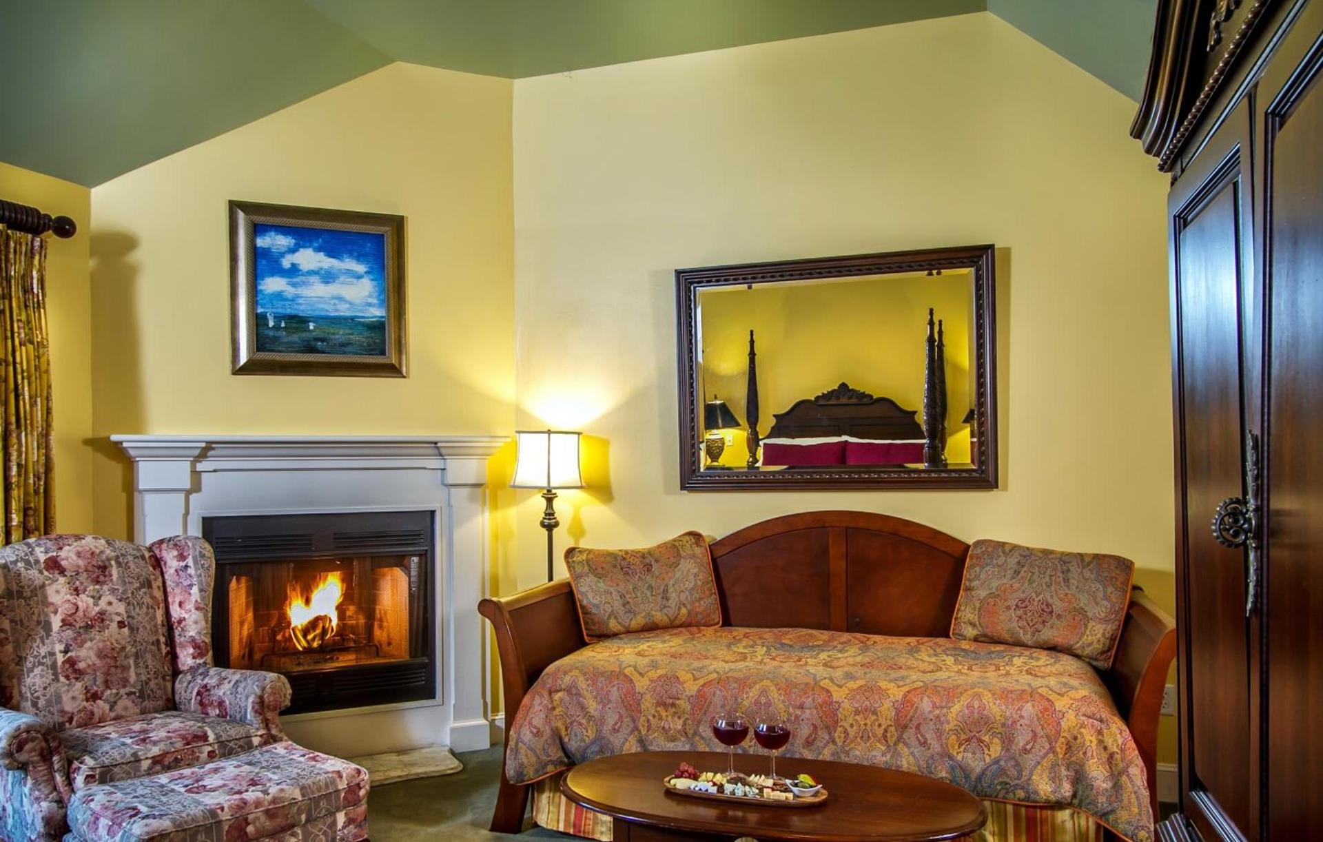 Queen Anne Inn photo 35