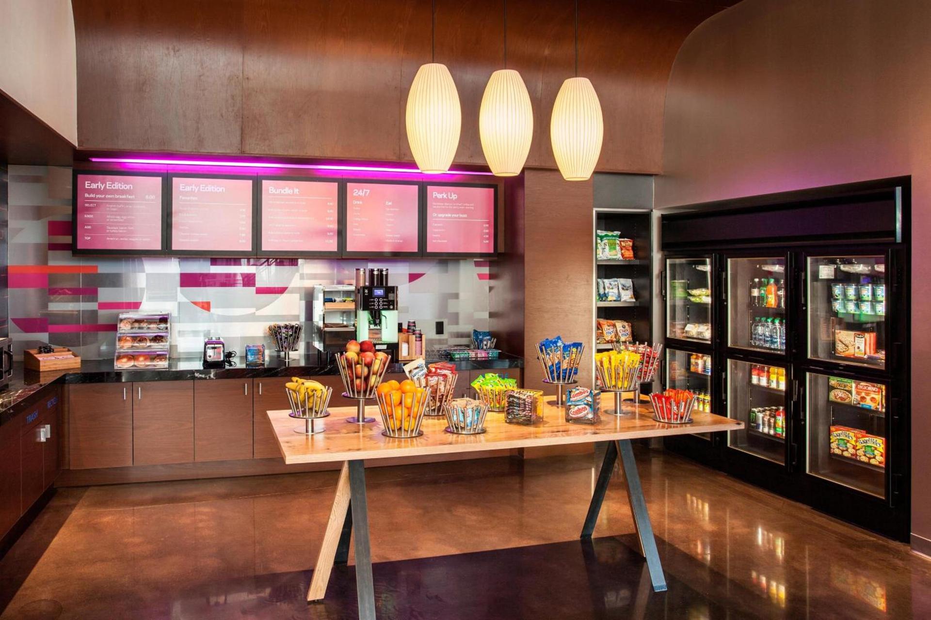 Aloft by Marriott Boston Seaport District photo 17