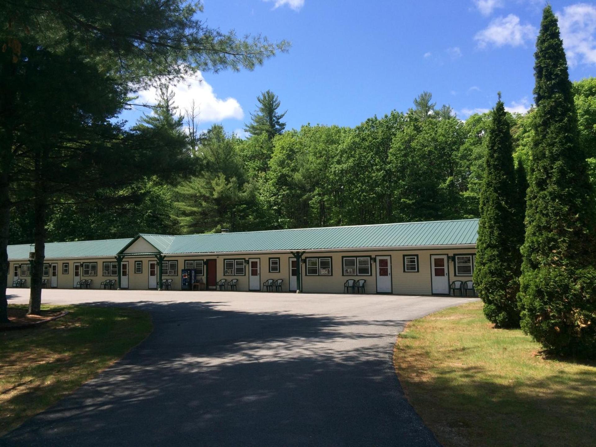 Perry's Motel and Cottages photo 3