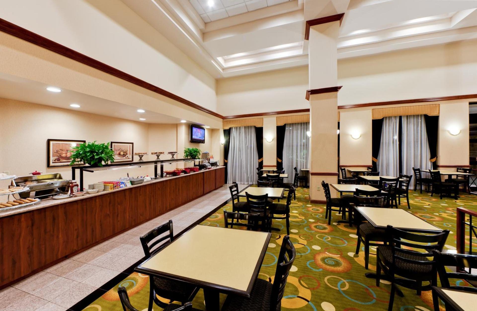 Hawthorn Suites Midwest City photo 18