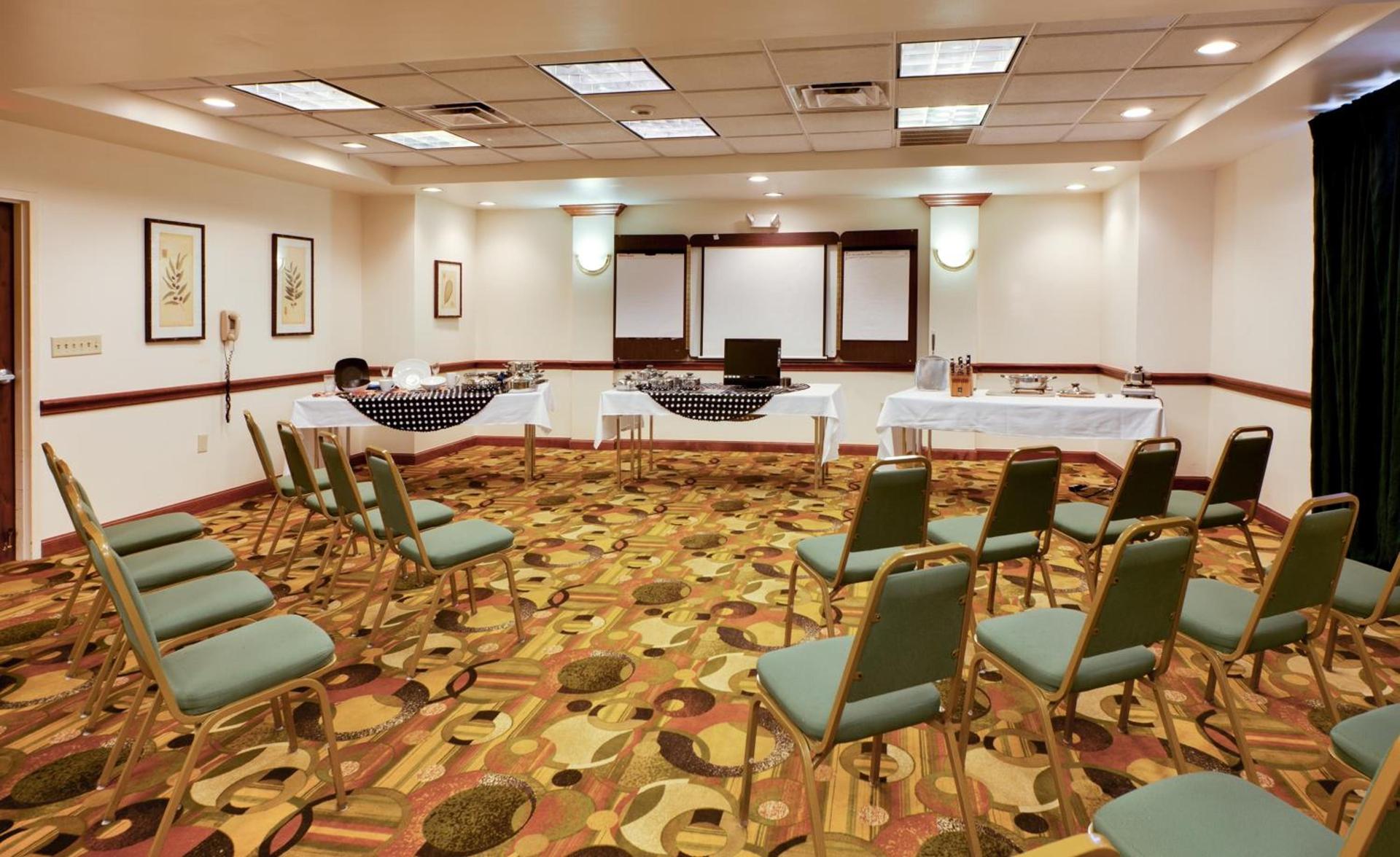 Hawthorn Suites Midwest City photo 17