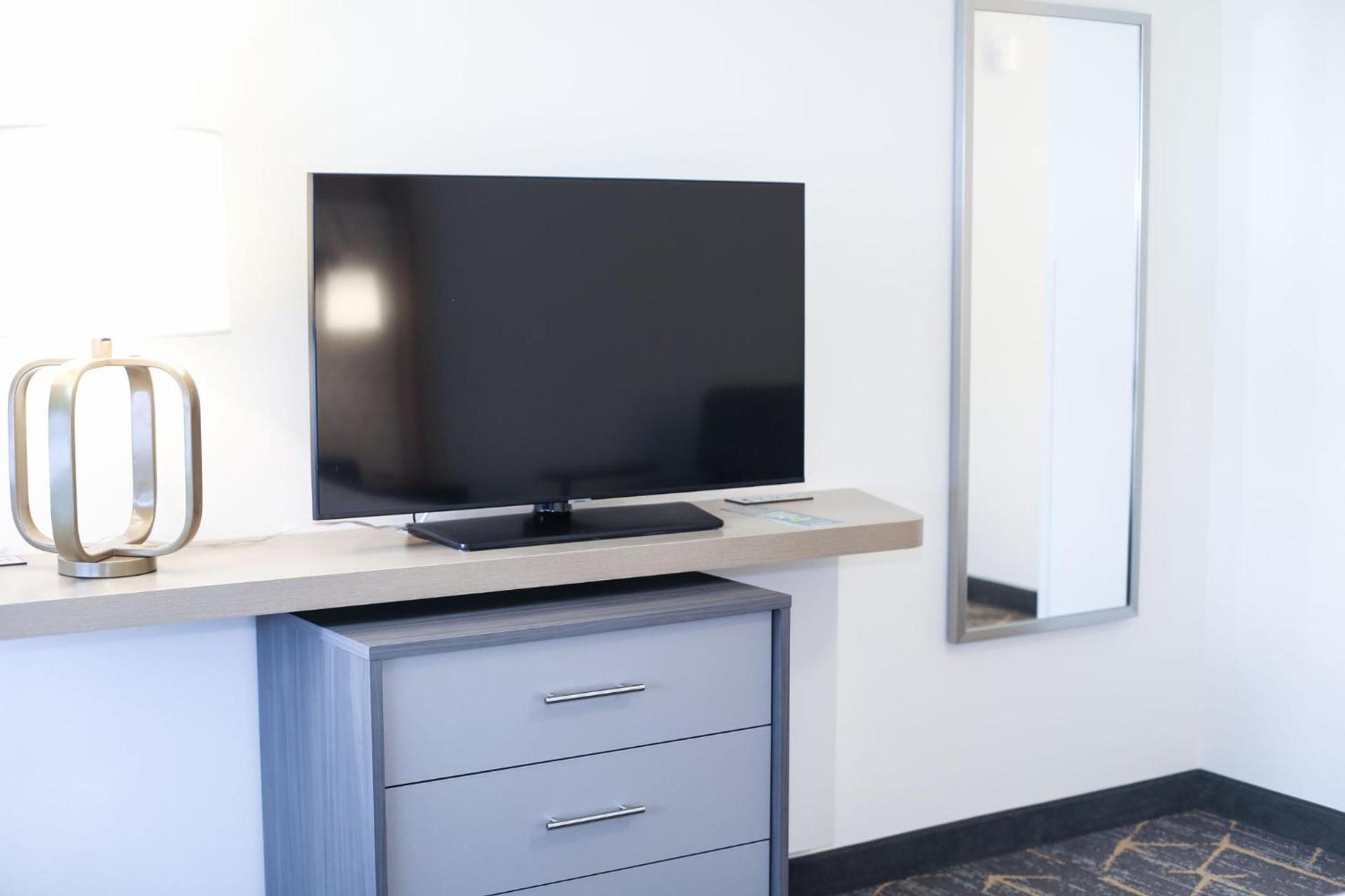 Holiday Inn & Suites St. Cloud by IHG photo 40