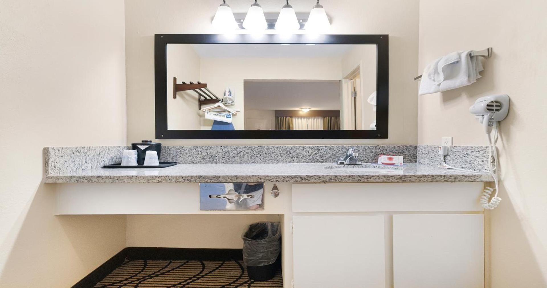 SureStay Plus Hotel by Best Western Sacramento North photo 93
