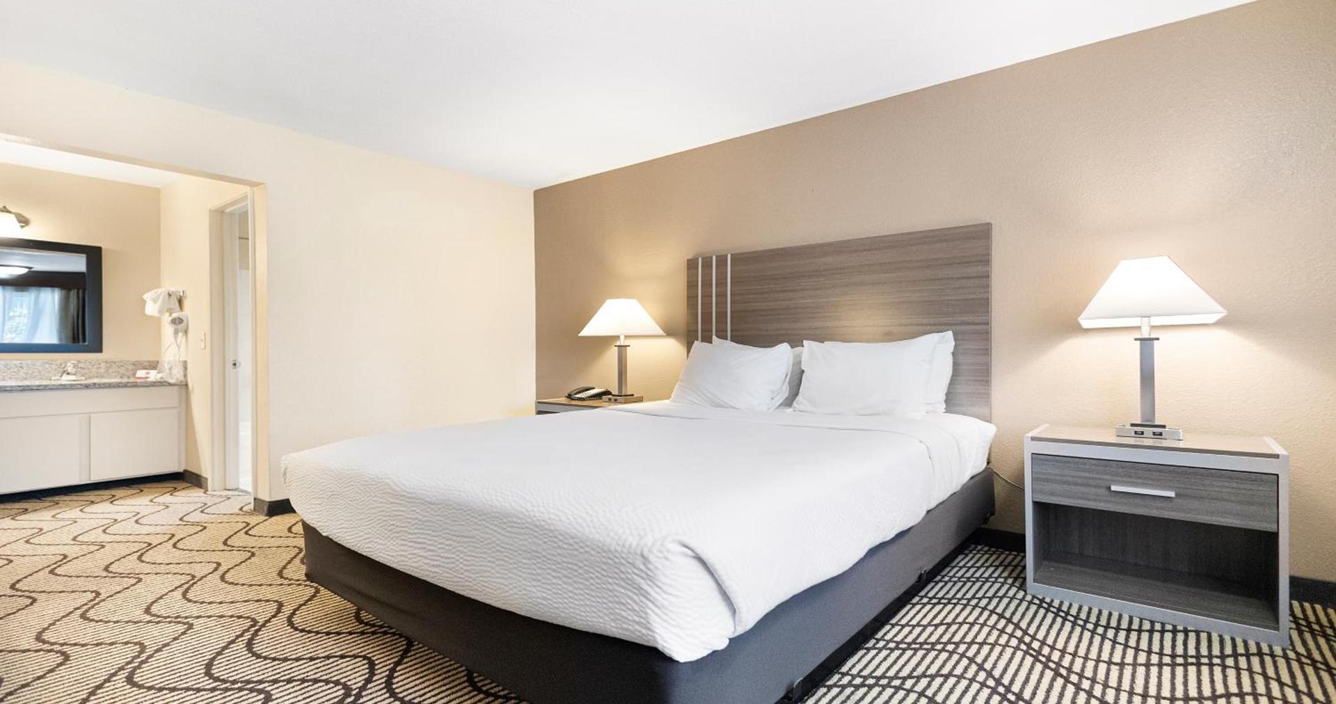 SureStay Plus Hotel by Best Western Sacramento North photo 41