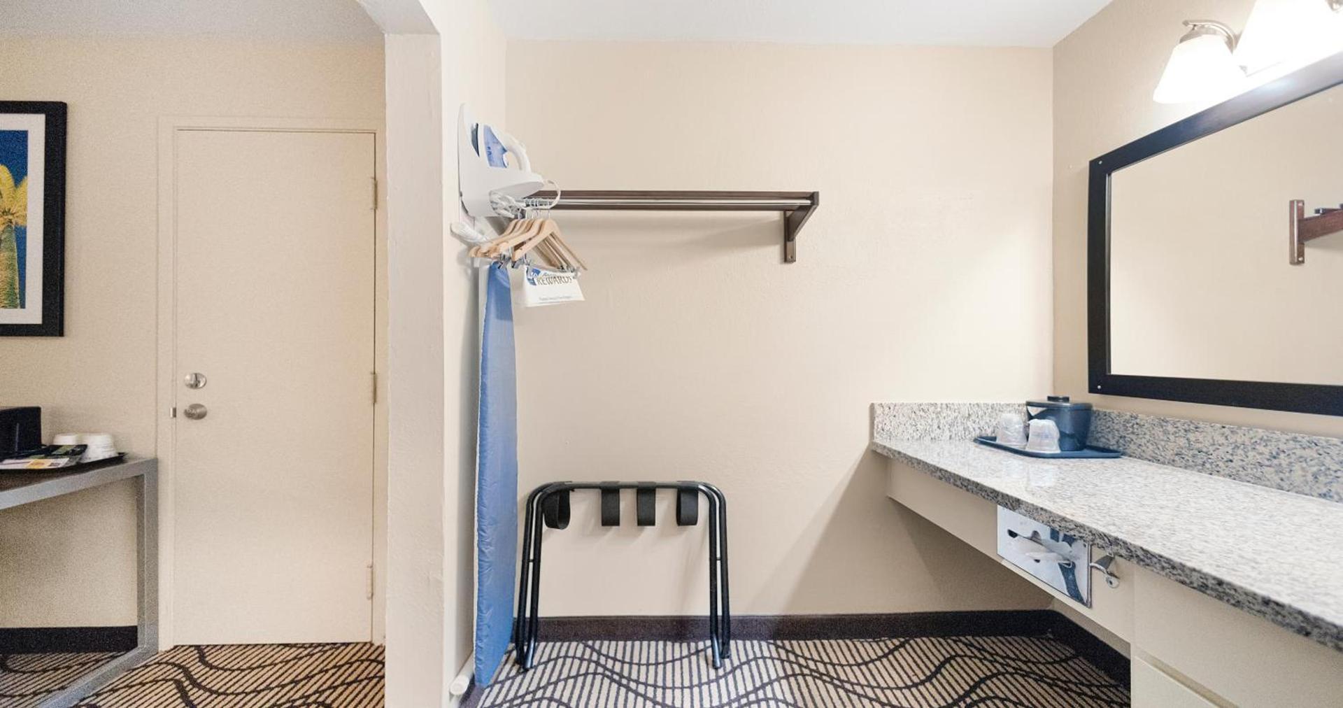 SureStay Plus Hotel by Best Western Sacramento North photo 45