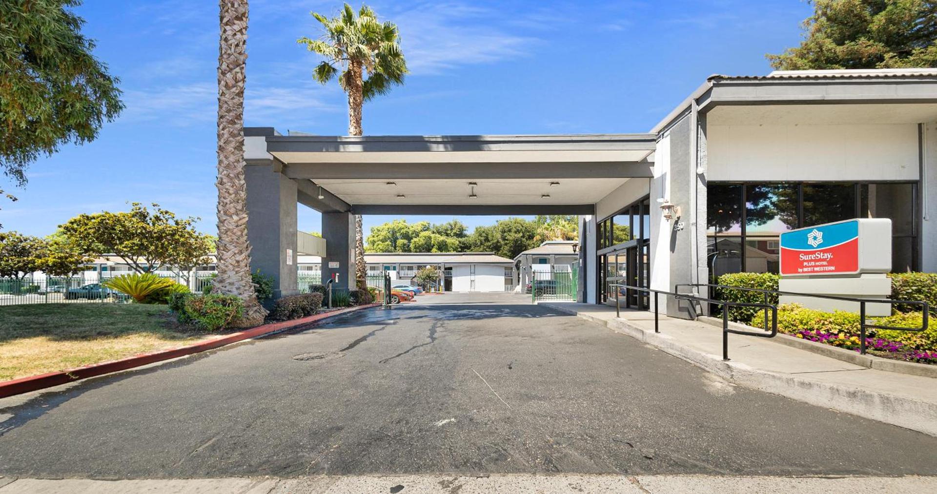 SureStay Plus Hotel by Best Western Sacramento North photo 53