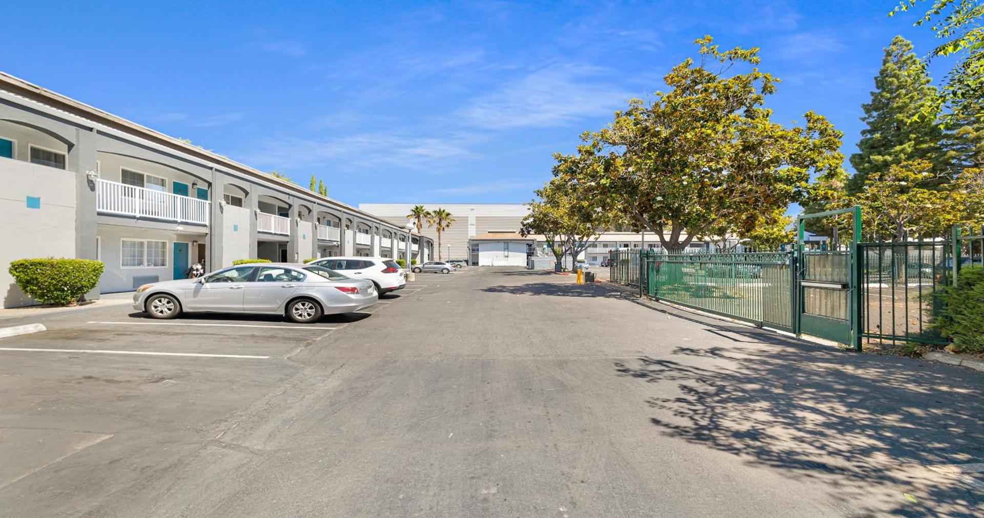 SureStay Plus Hotel by Best Western Sacramento North photo 71