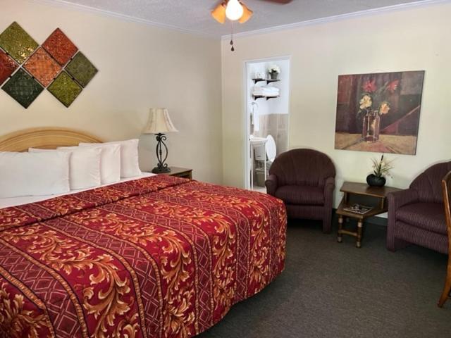 Rolling Brook Inn photo 6