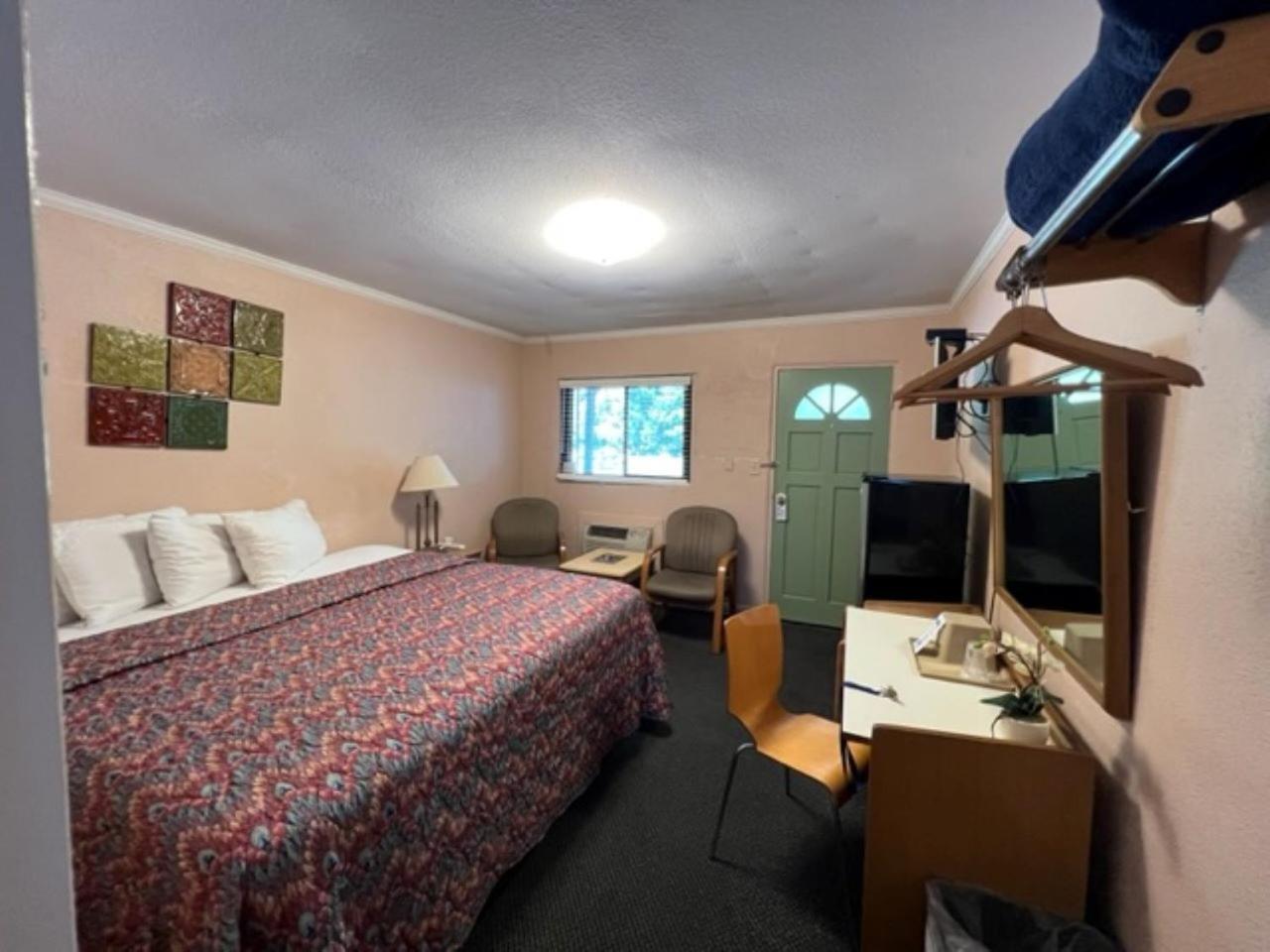 Rolling Brook Inn photo 8