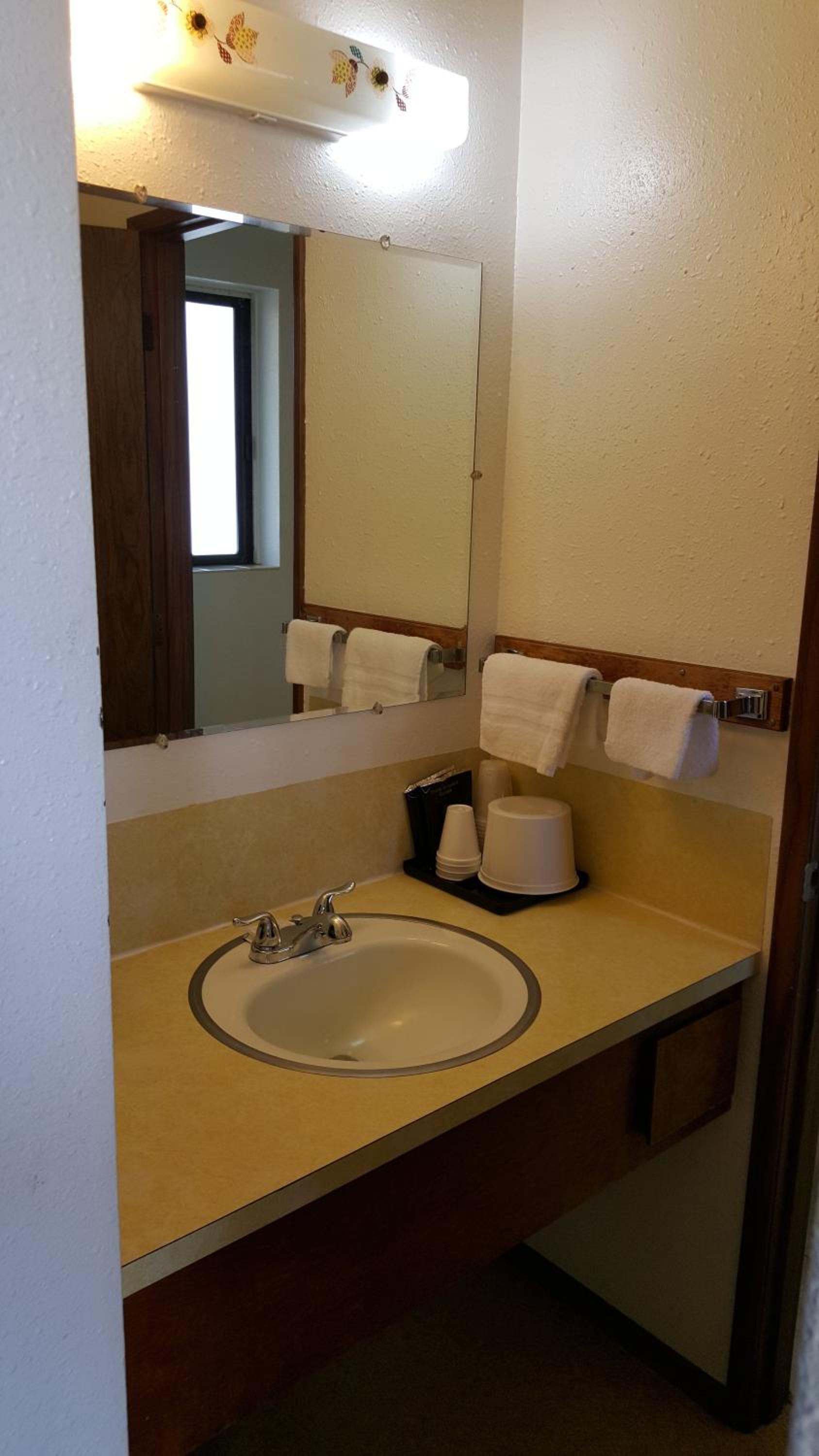 Safari Inn Motel photo 20
