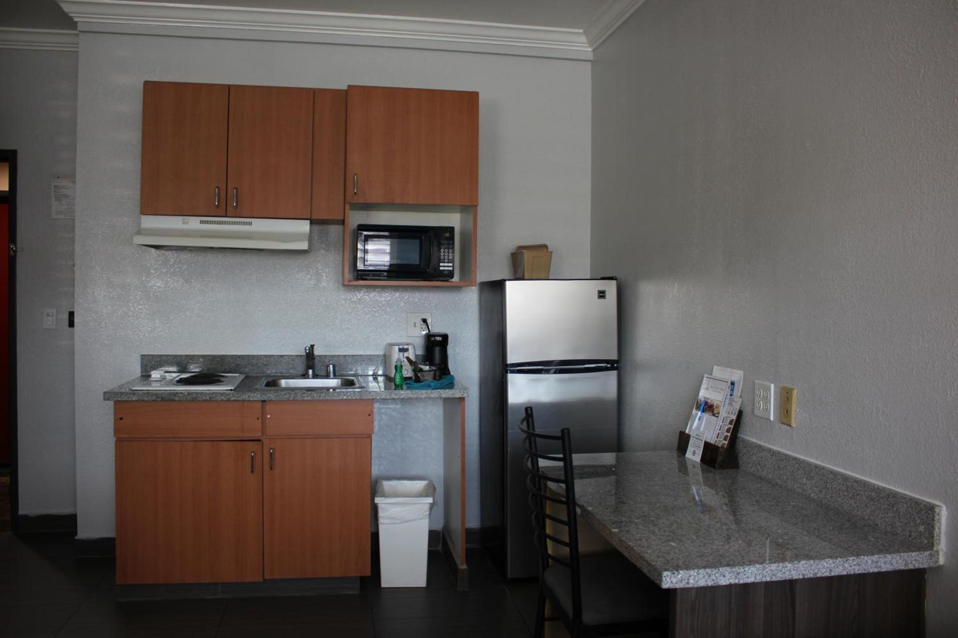 Rodeway Inn & Suites Hayward - Oakland South photo 21