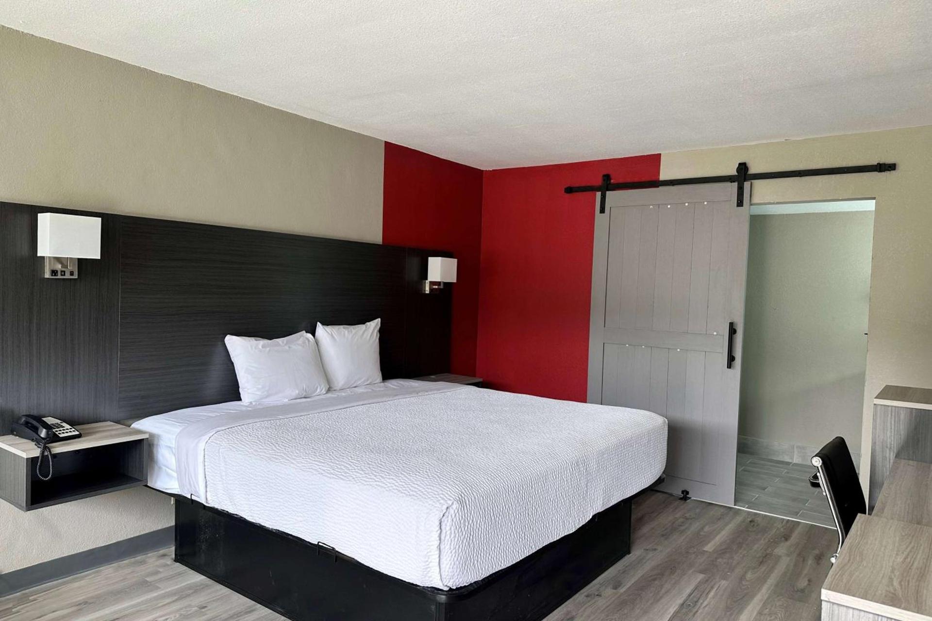 Ramada by Wyndham Cocoa photo 16