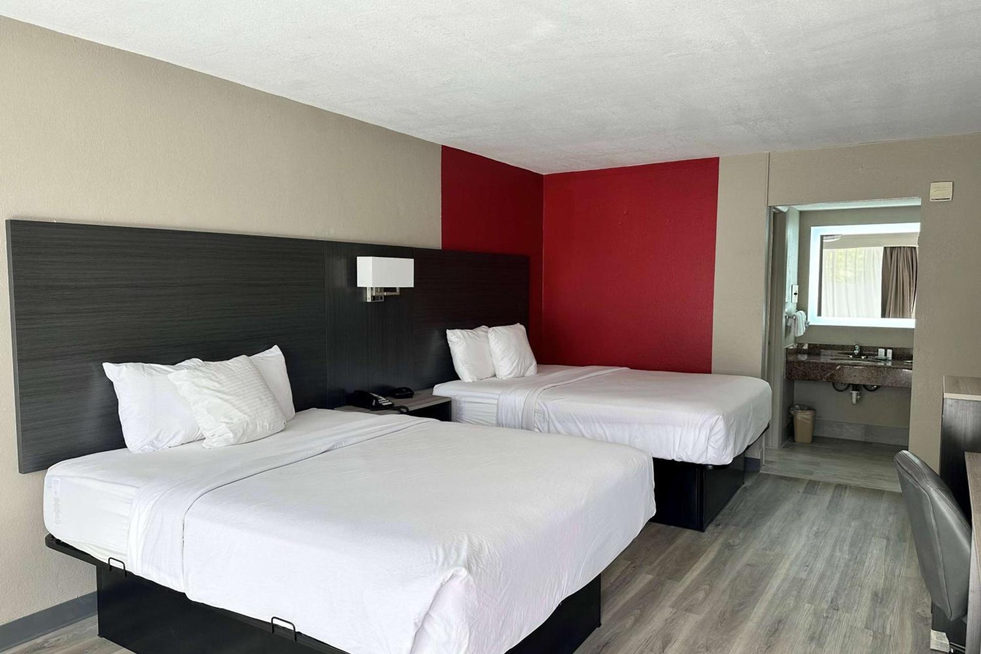 Ramada by Wyndham Cocoa photo 6