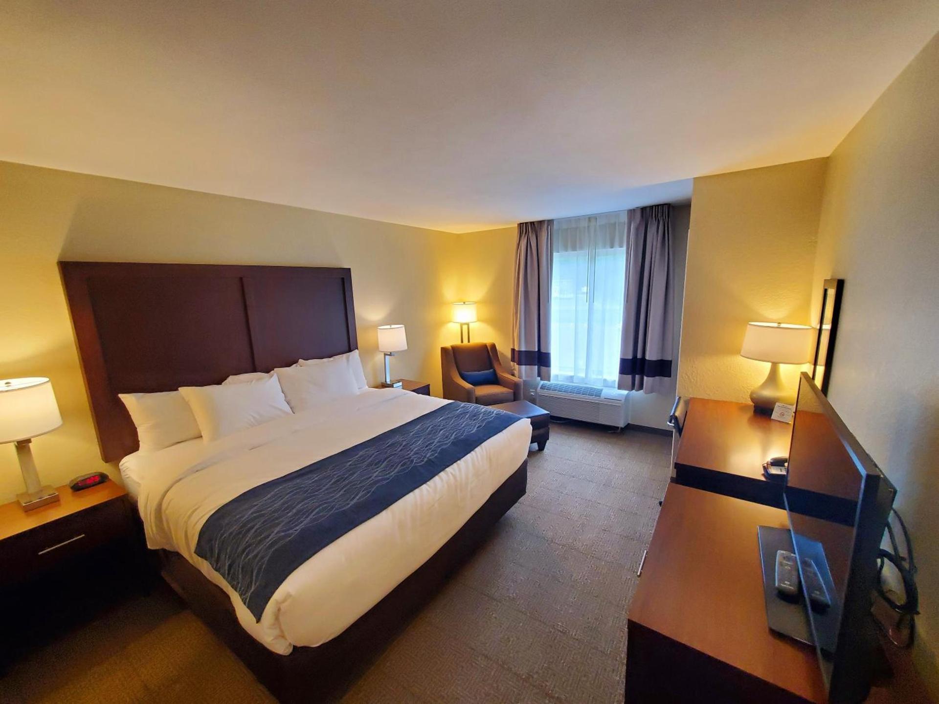 Comfort Inn & Suites Munising-Lakefront photo 5