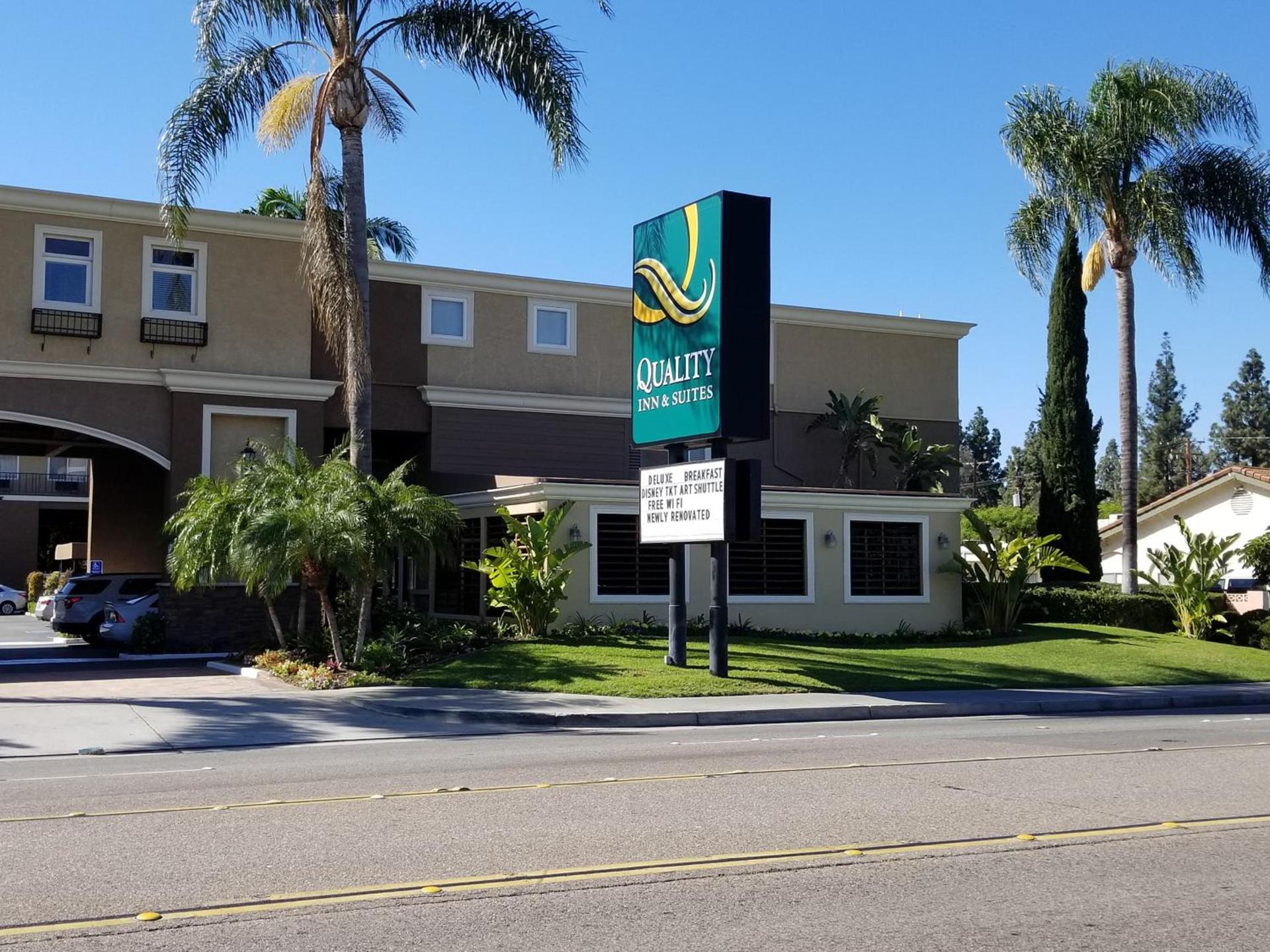 Quality Inn & Suites Anaheim Maingate photo 50