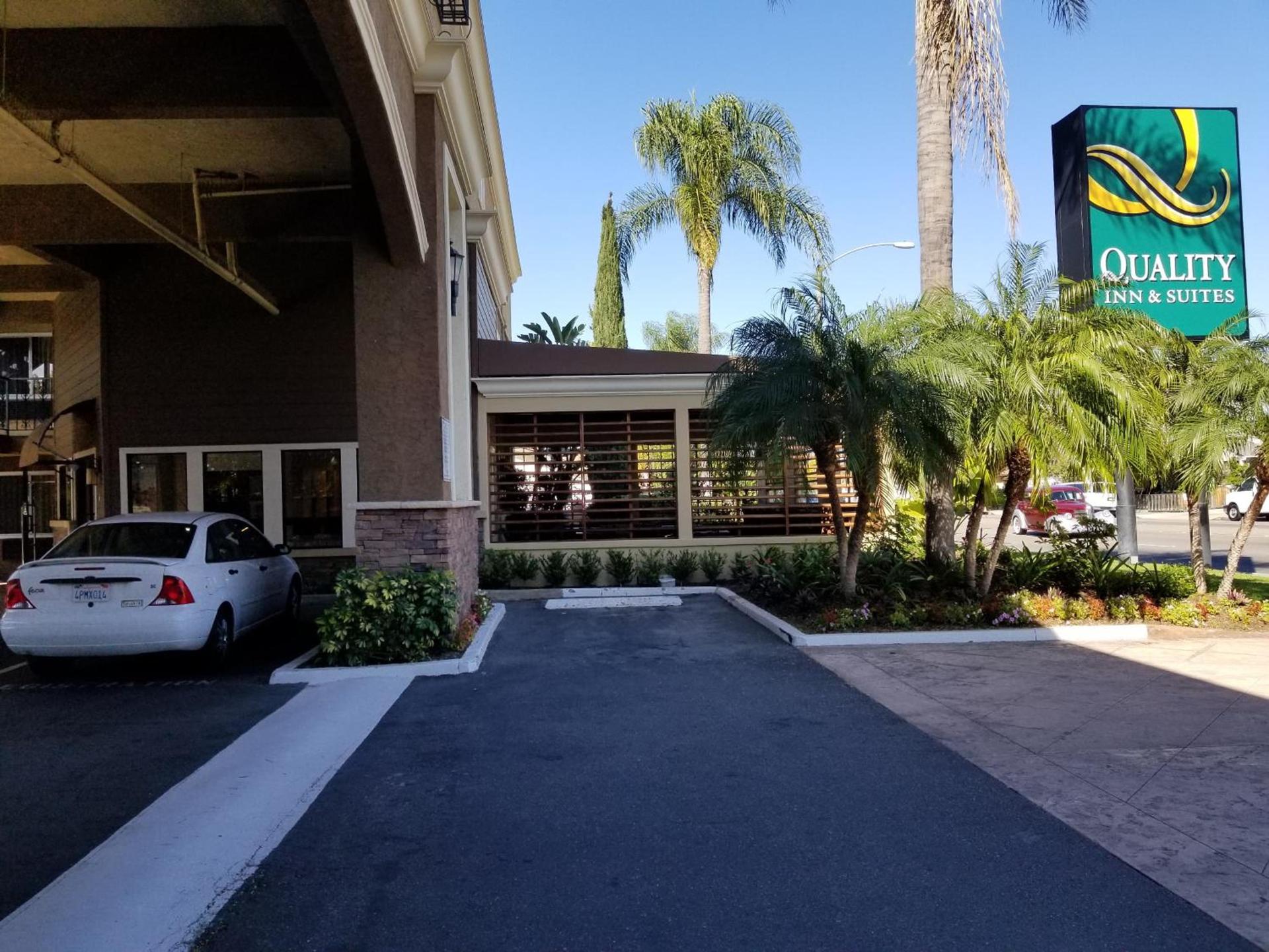 Quality Inn & Suites Anaheim Maingate photo 54
