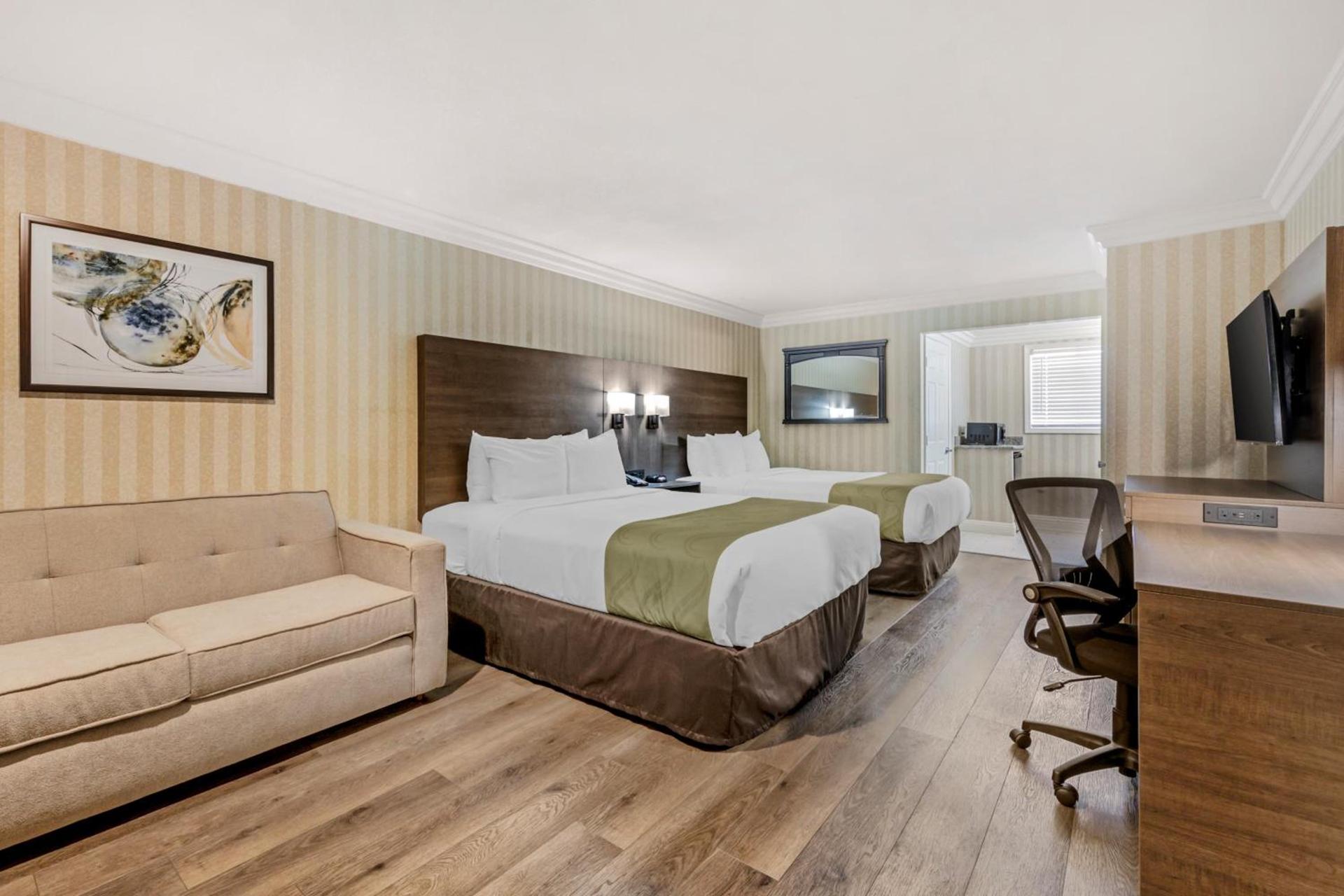 Quality Inn & Suites Anaheim Maingate photo 55
