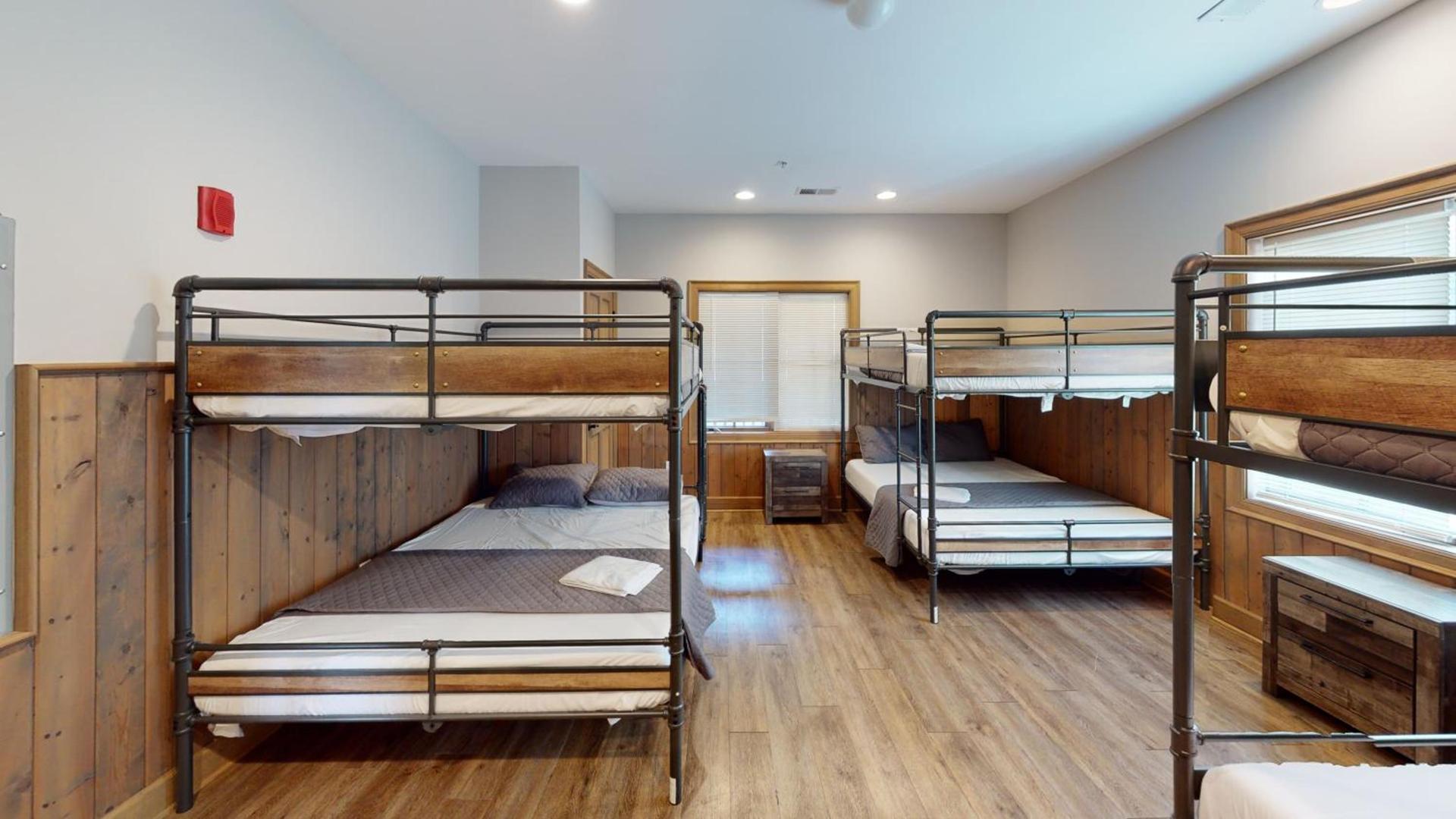Viewpoint Condominiums photo 20