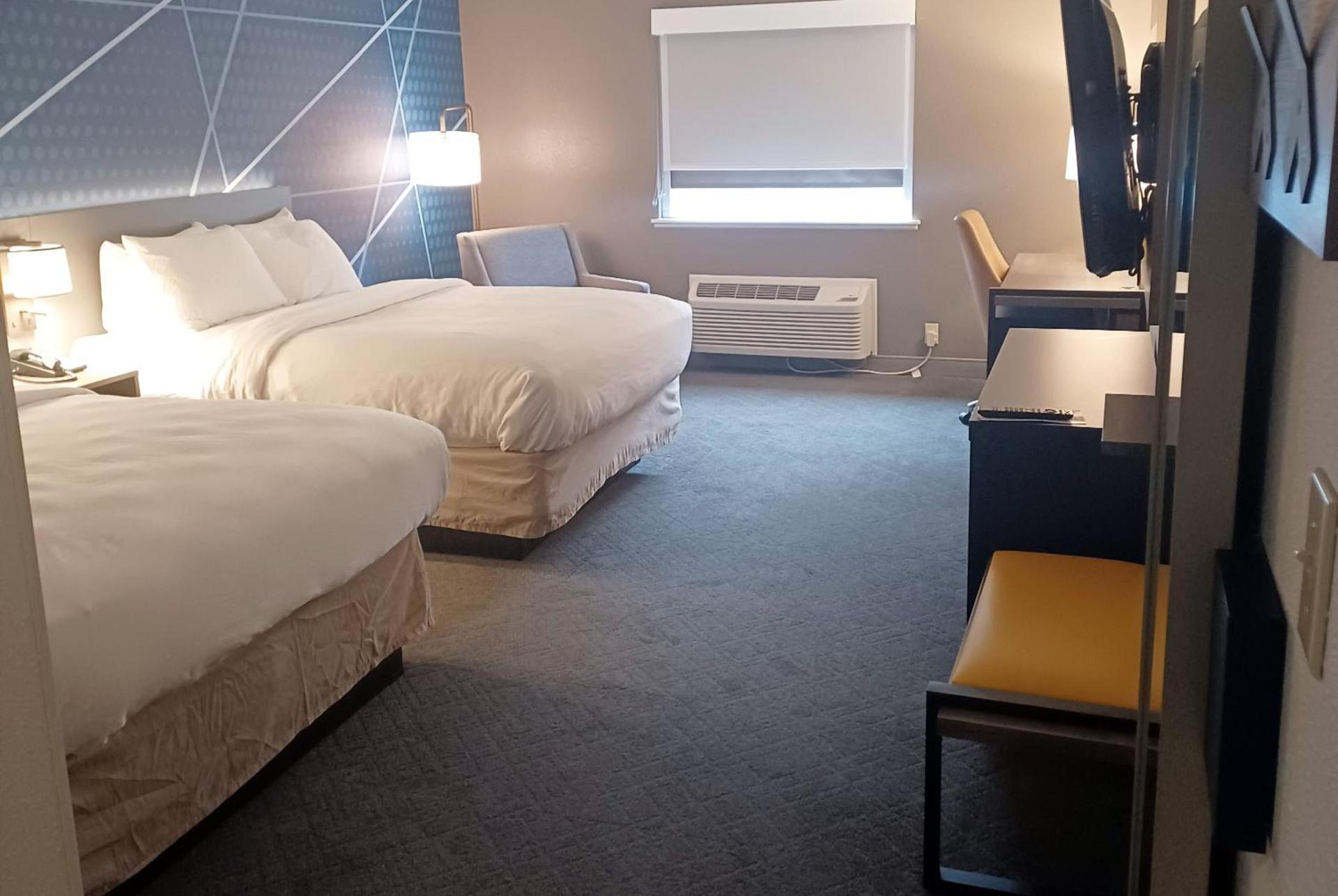 Comfort Inn Edinburgh - Columbus photo 45