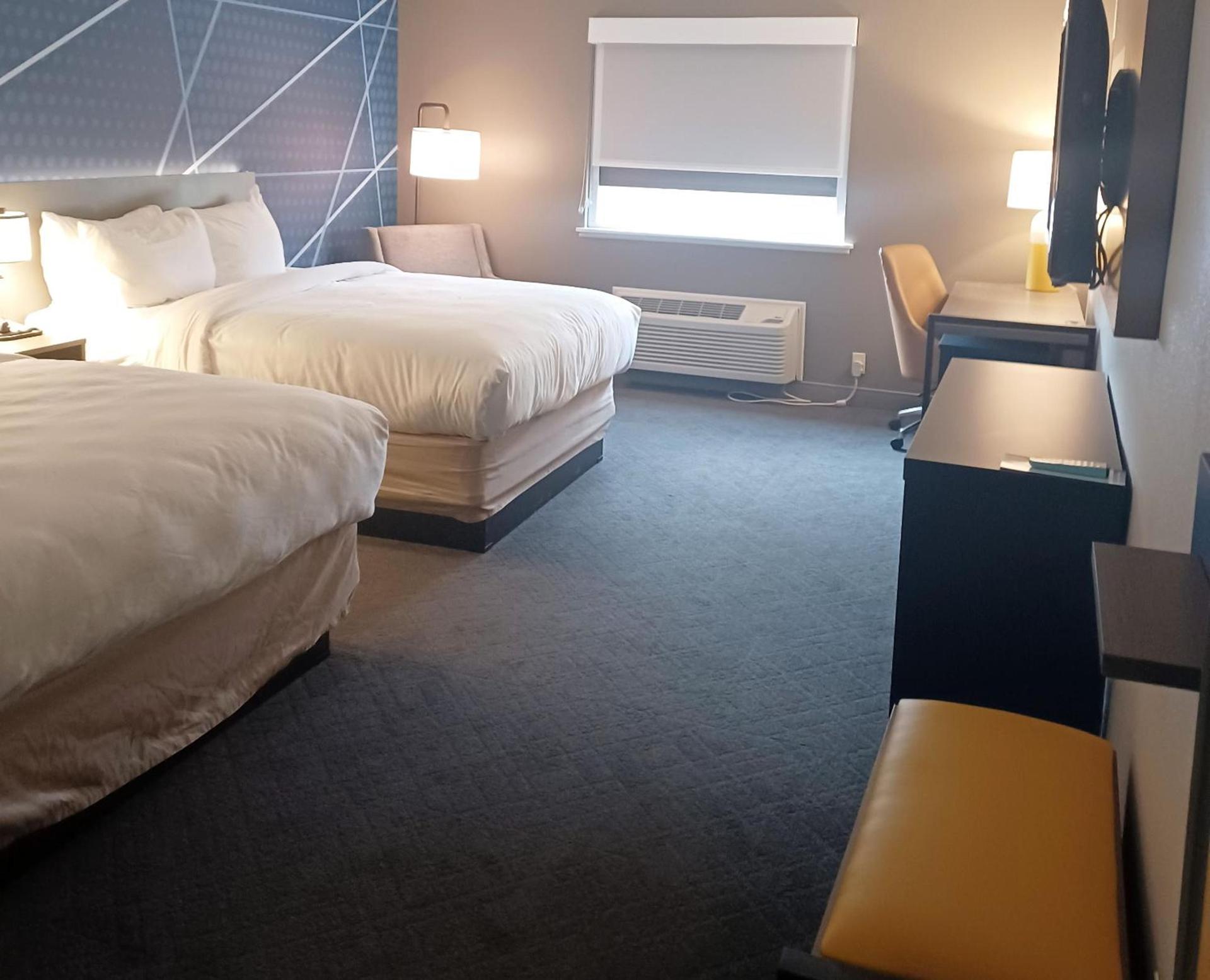 Comfort Inn Edinburgh - Columbus photo 51