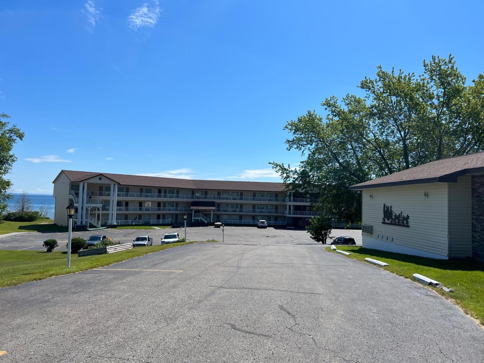 Quality Inn Lakefront photo 36