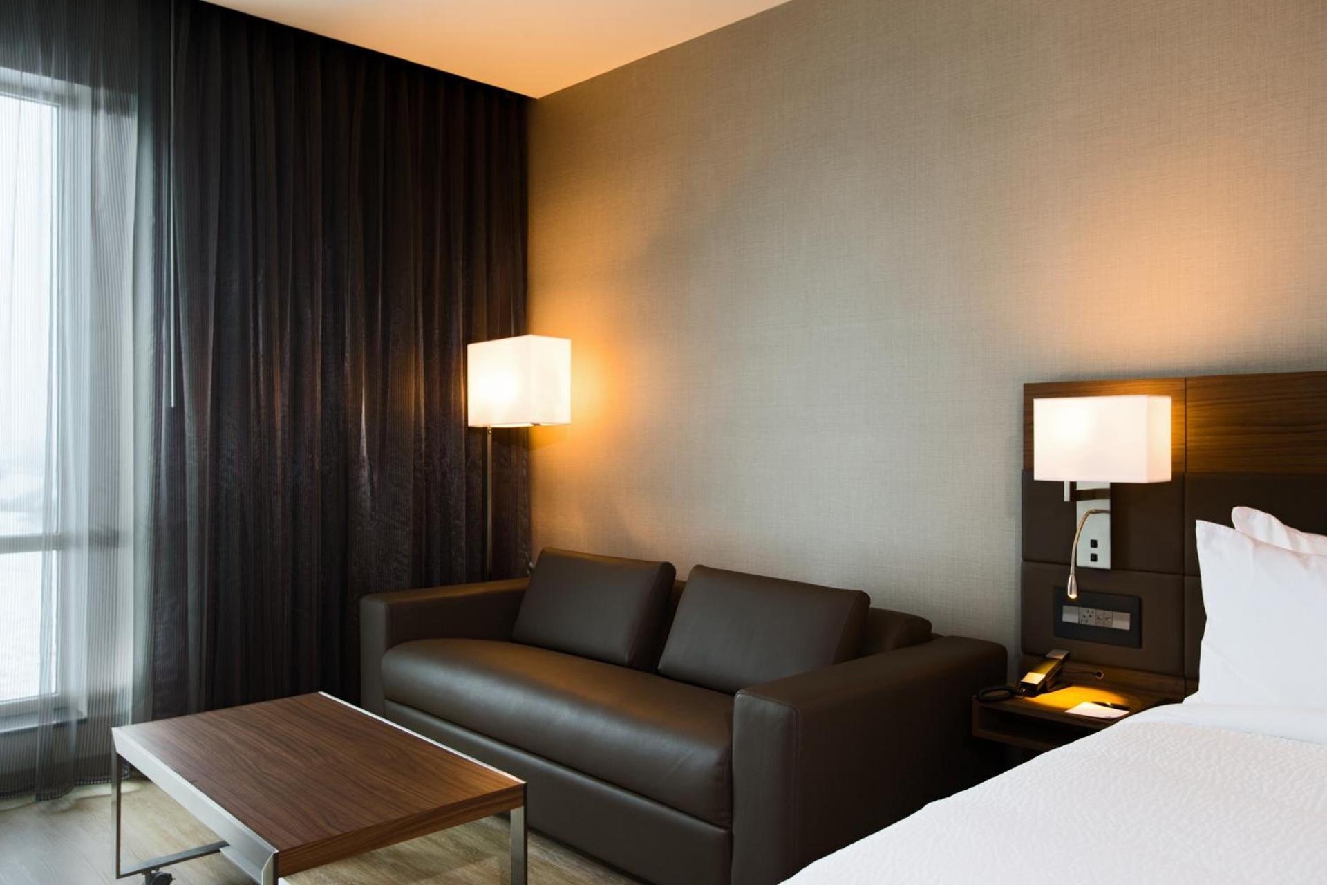 AC Hotel Cincinnati at Liberty Center photo 12