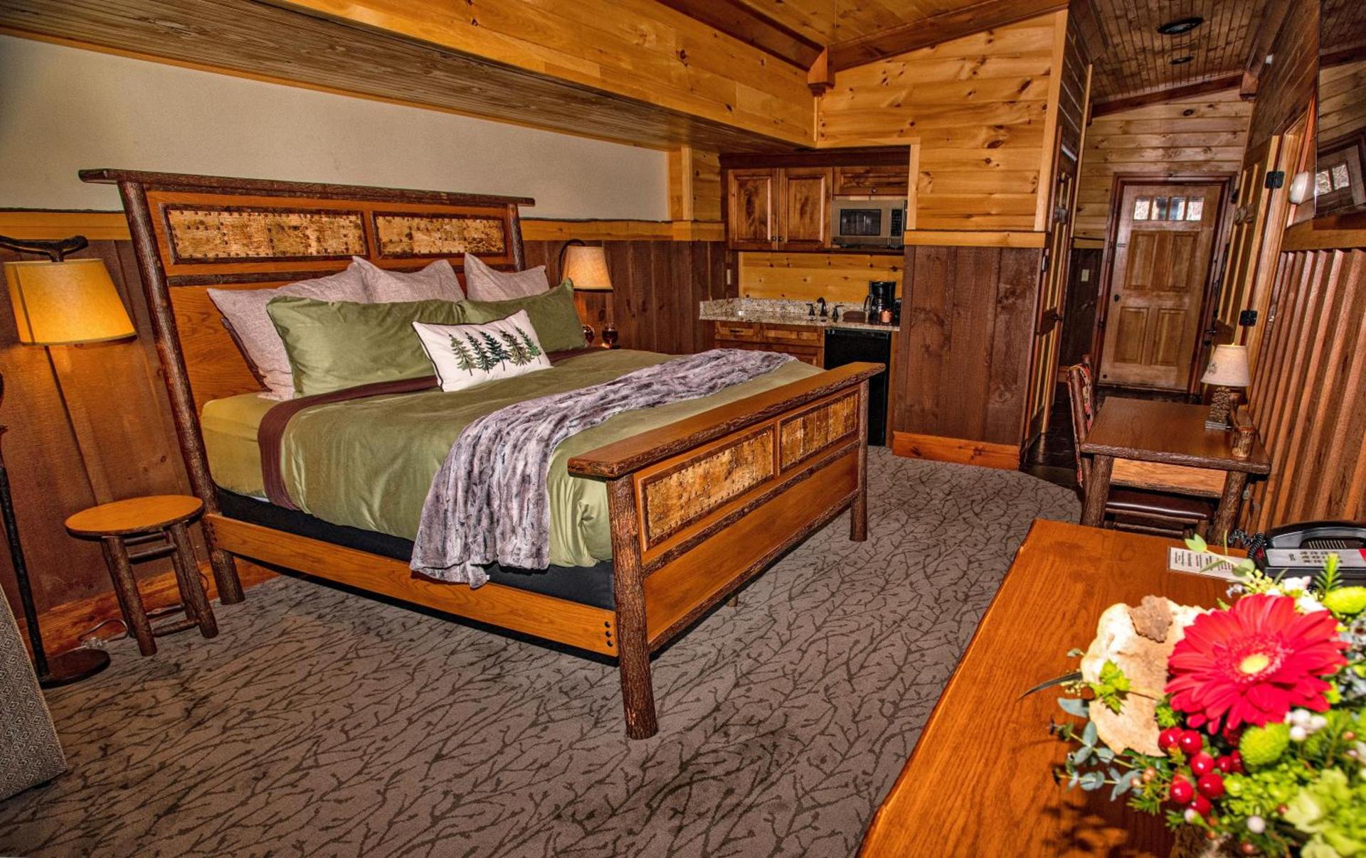 The Lodges at Cresthaven photo 17