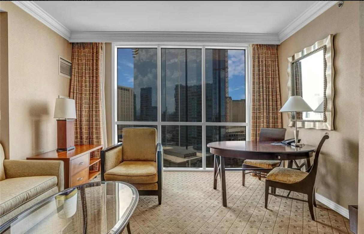 Signature MGM Suite with Strip and Sphere View photo 3
