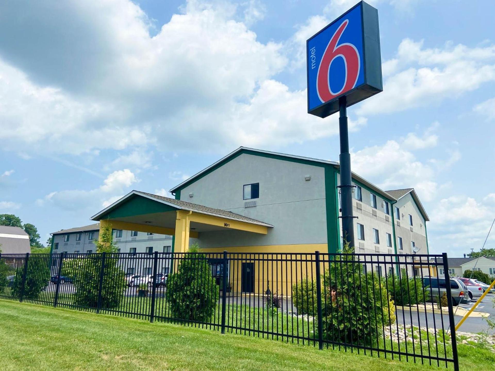 Motel 6 Lancaster — hotel in Lancaster