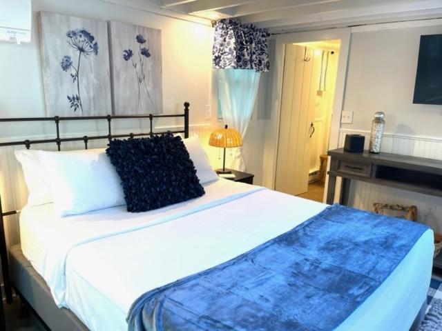 The Harbor Inn photo 43