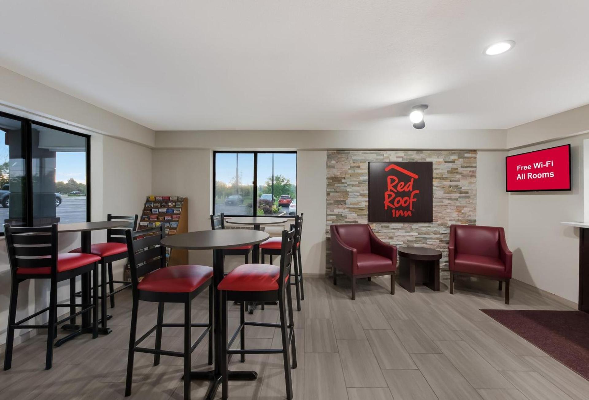 Red Roof Inn Mansfield photo 10