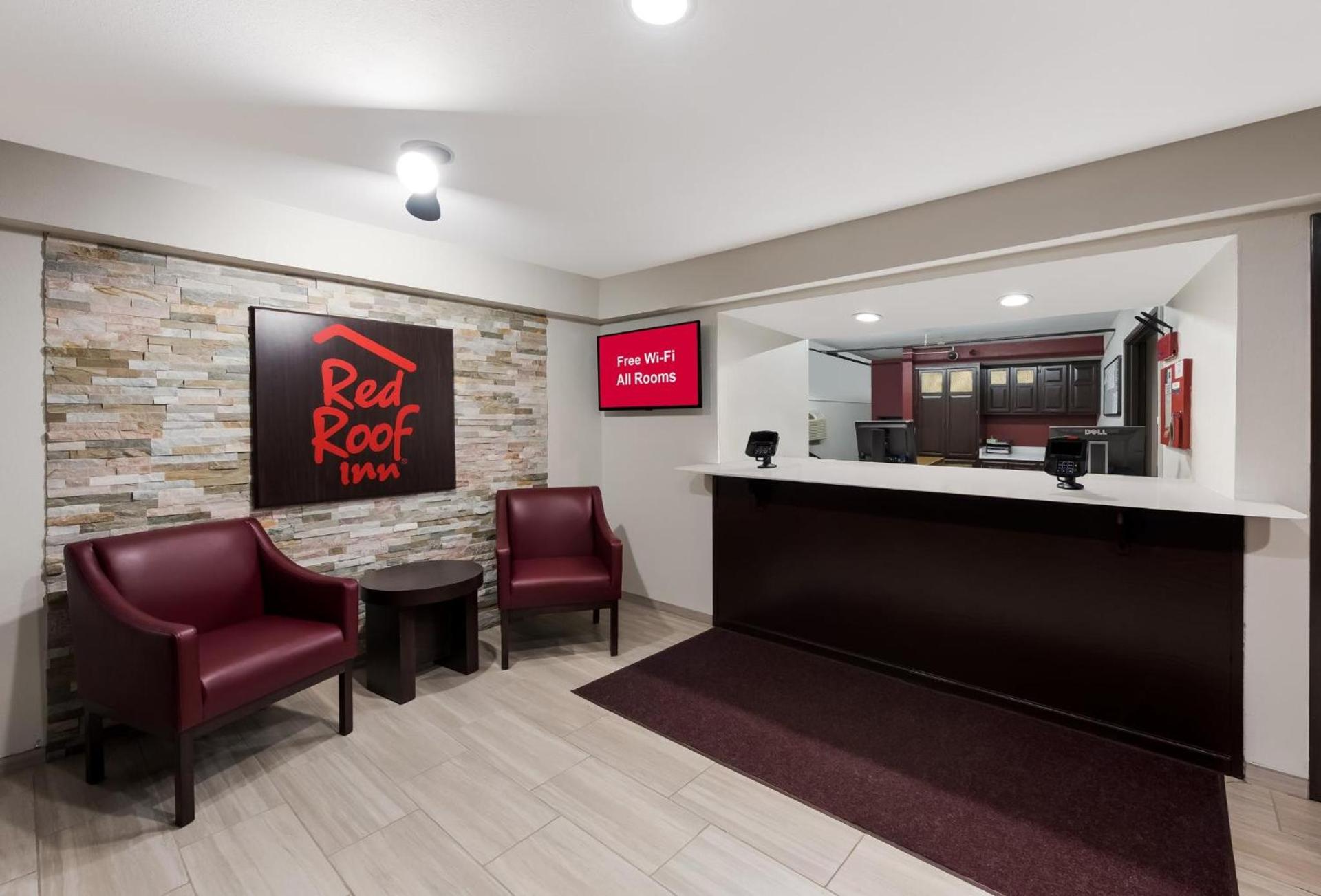 Red Roof Inn Mansfield photo 8