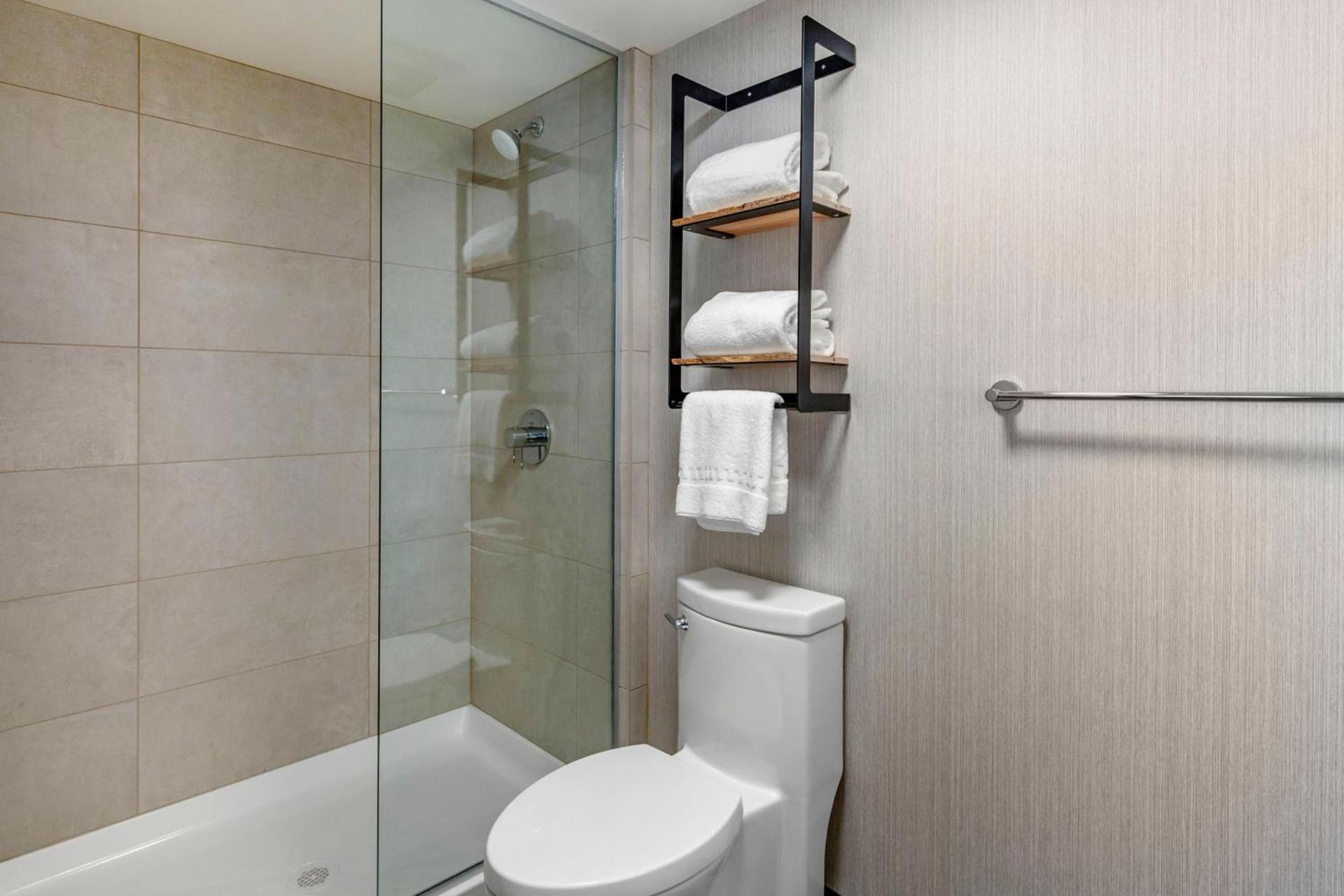 The Gibson Hotel photo 14