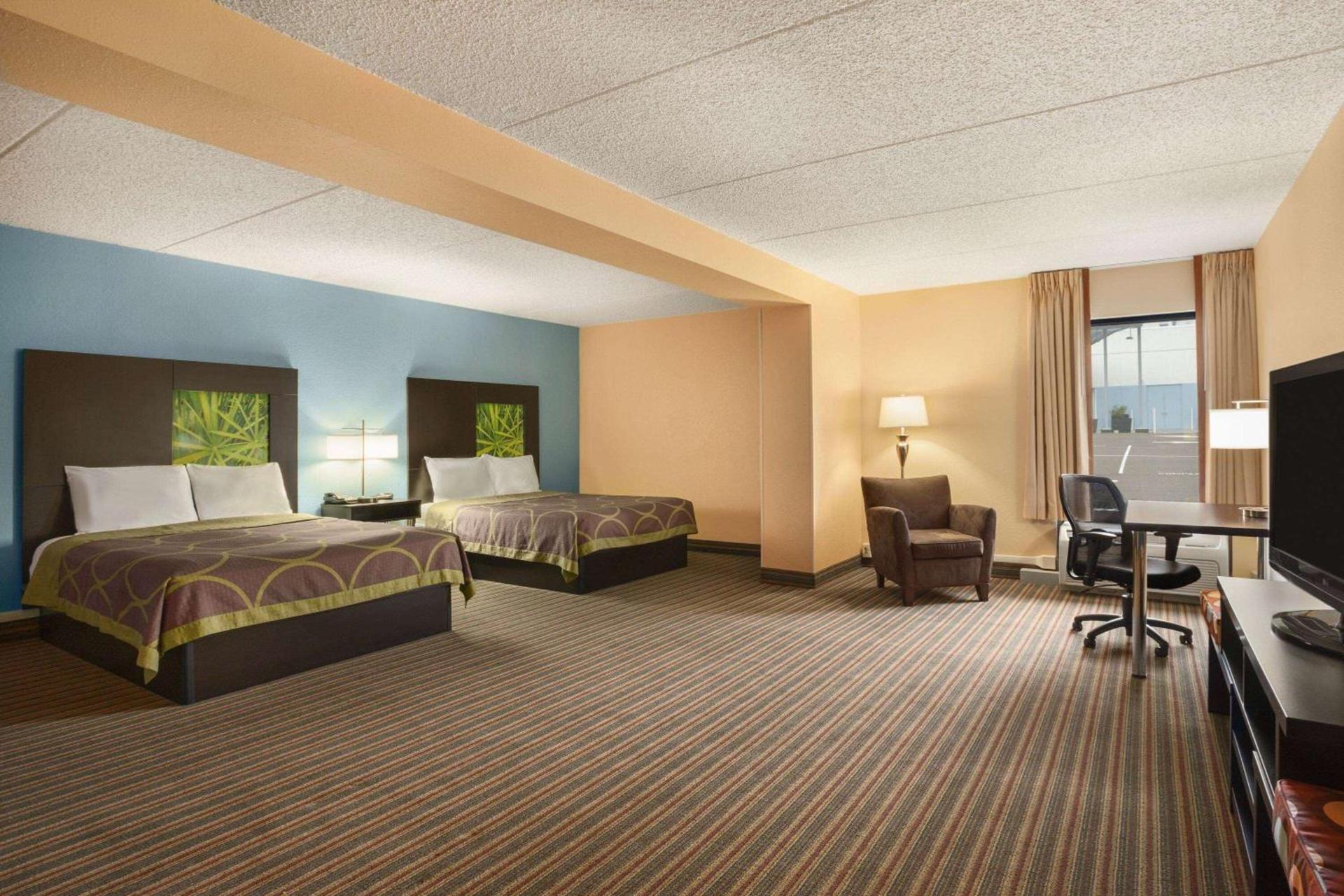 Super 8 by Wyndham Mount Laurel photo 58