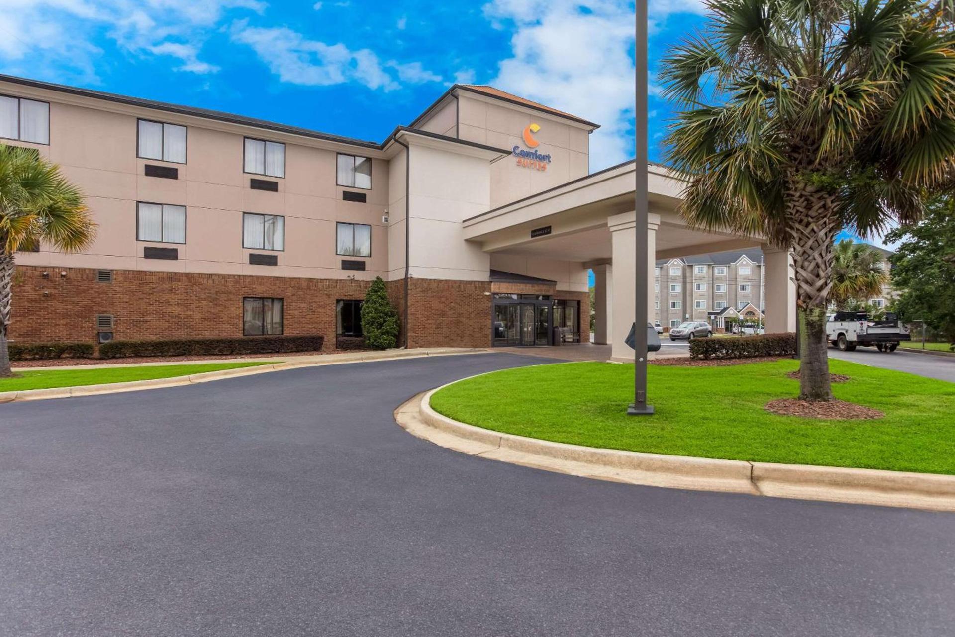 Comfort Suites Saraland - North Mobile — hotel in Saraland