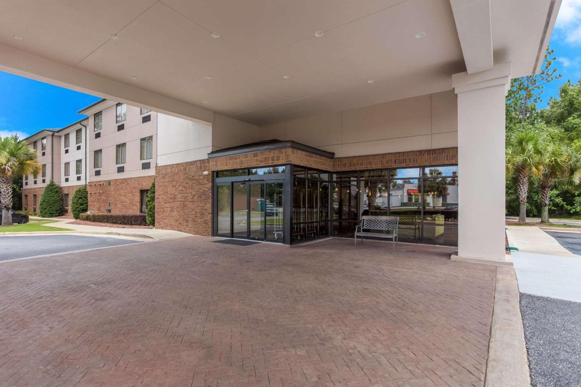 Comfort Suites Saraland - North Mobile photo 2