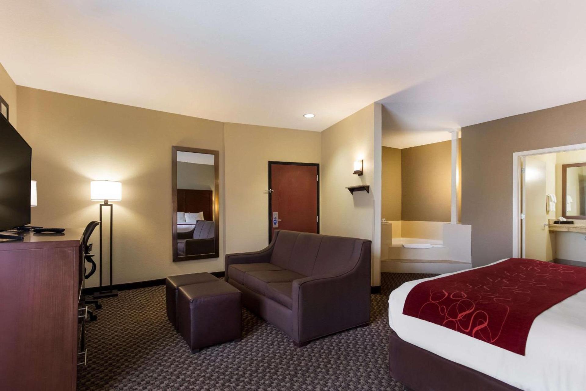 Comfort Suites Saraland - North Mobile photo 13