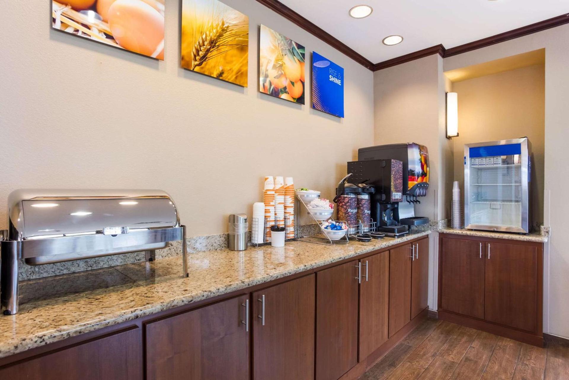 Comfort Suites Saraland - North Mobile photo 26