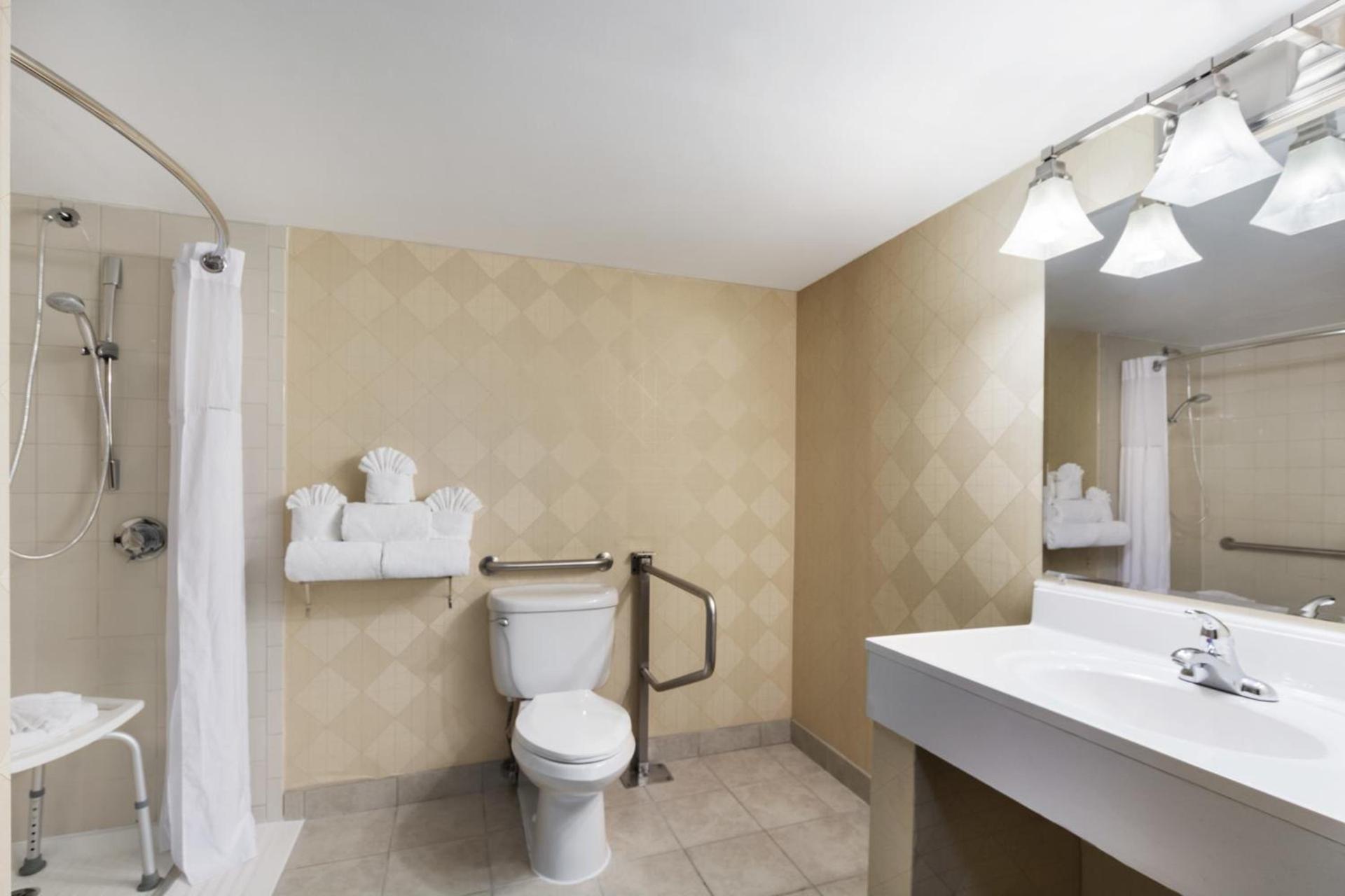 Wyndham Garden Dallas North photo 21