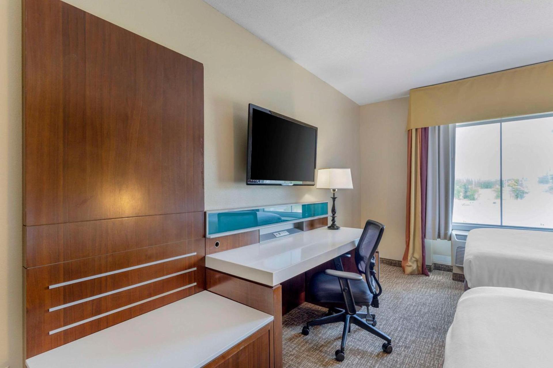 Comfort Suites Knoxville East photo 10