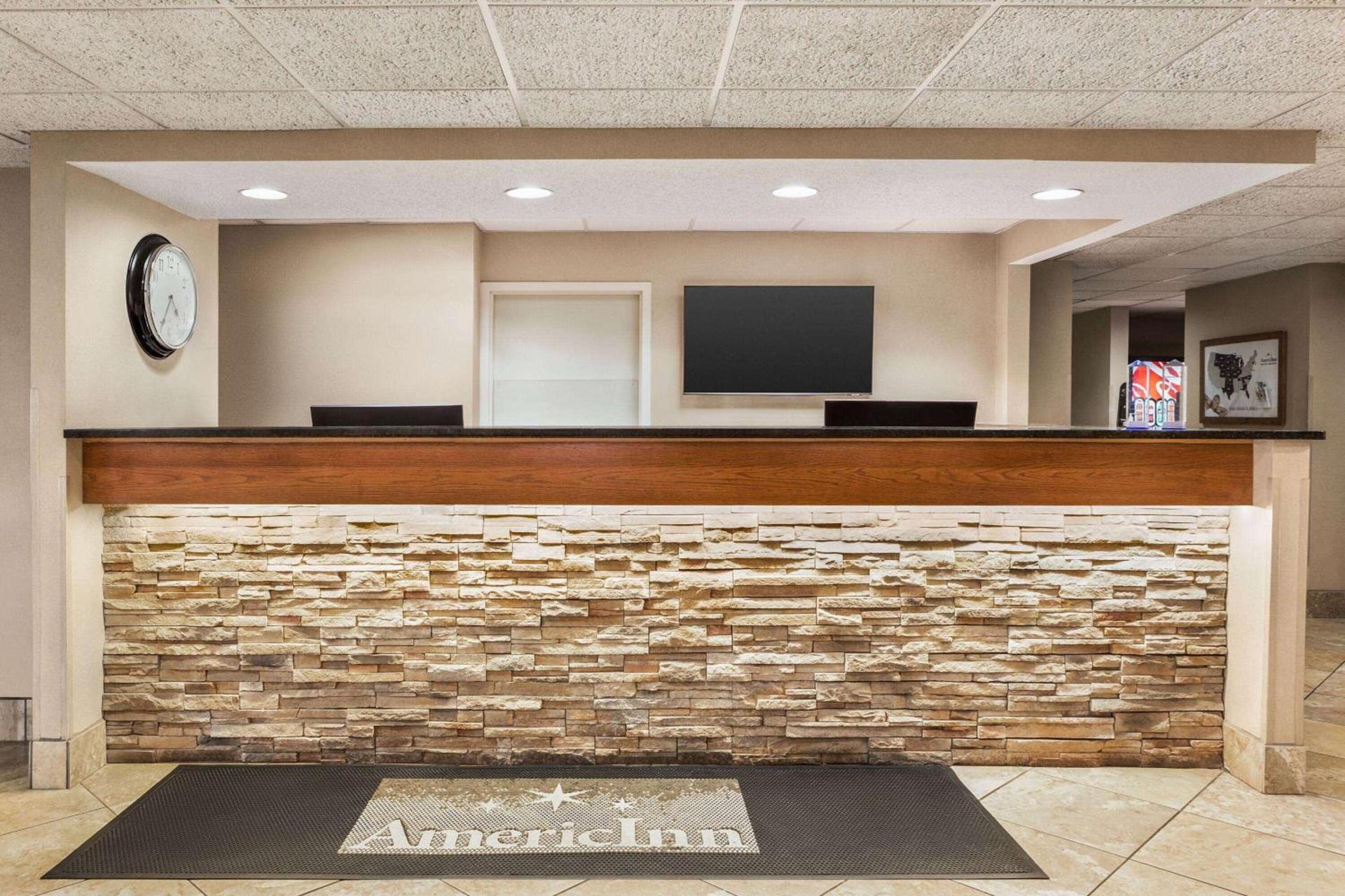 AmericInn by Wyndham Madison West photo 6
