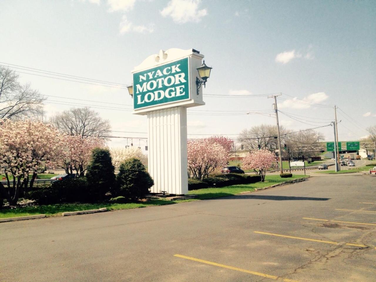 Tappan Zee Hotel photo 24