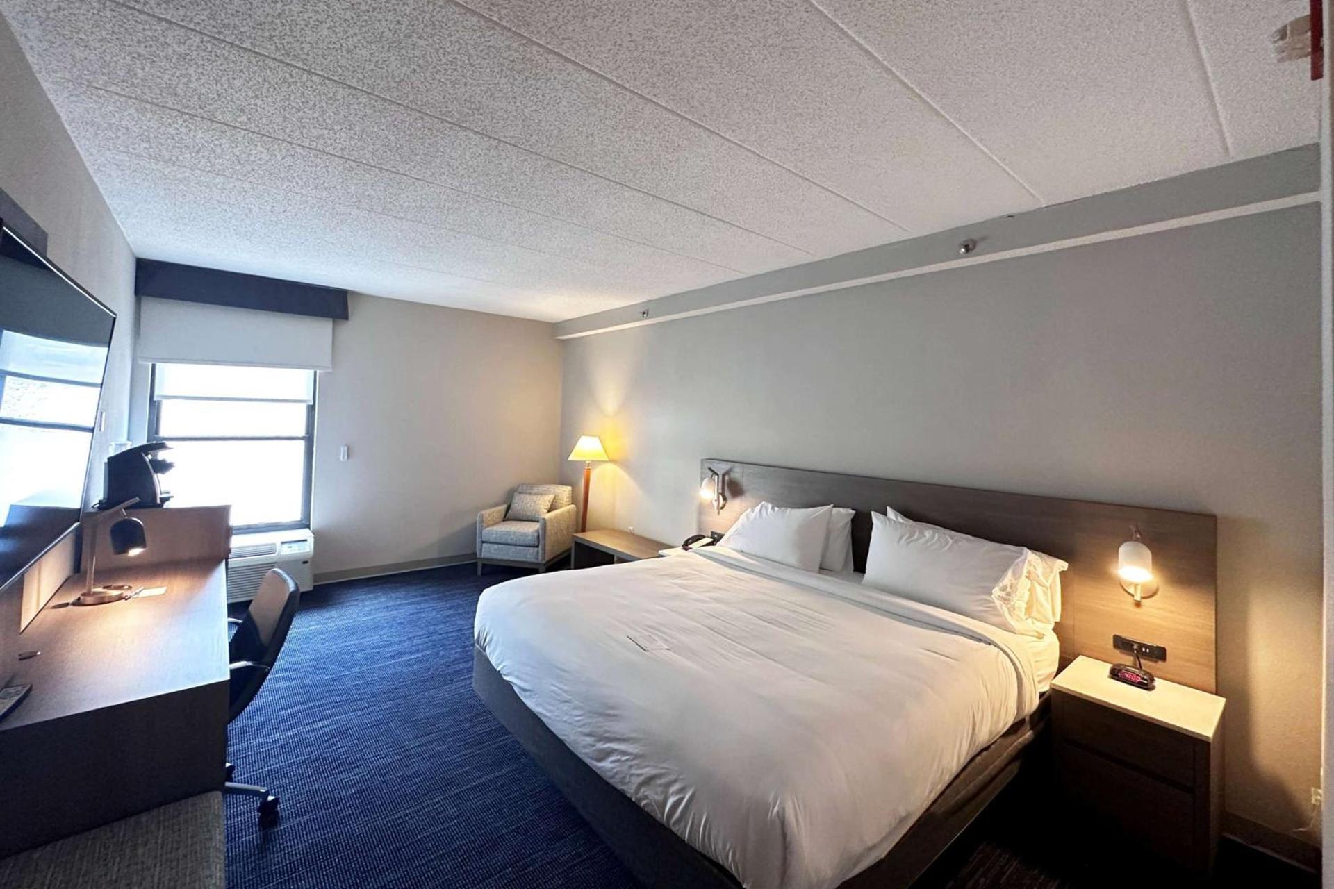 Wingate by Wyndham Waynesboro photo 19